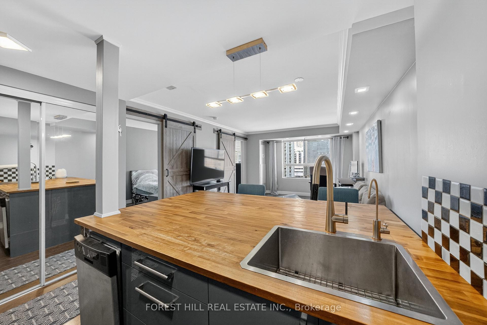 Photo 4 of Unit 1704, 44 Gerrard Street W, Toronto, Bay Street Corridor — HOMEH