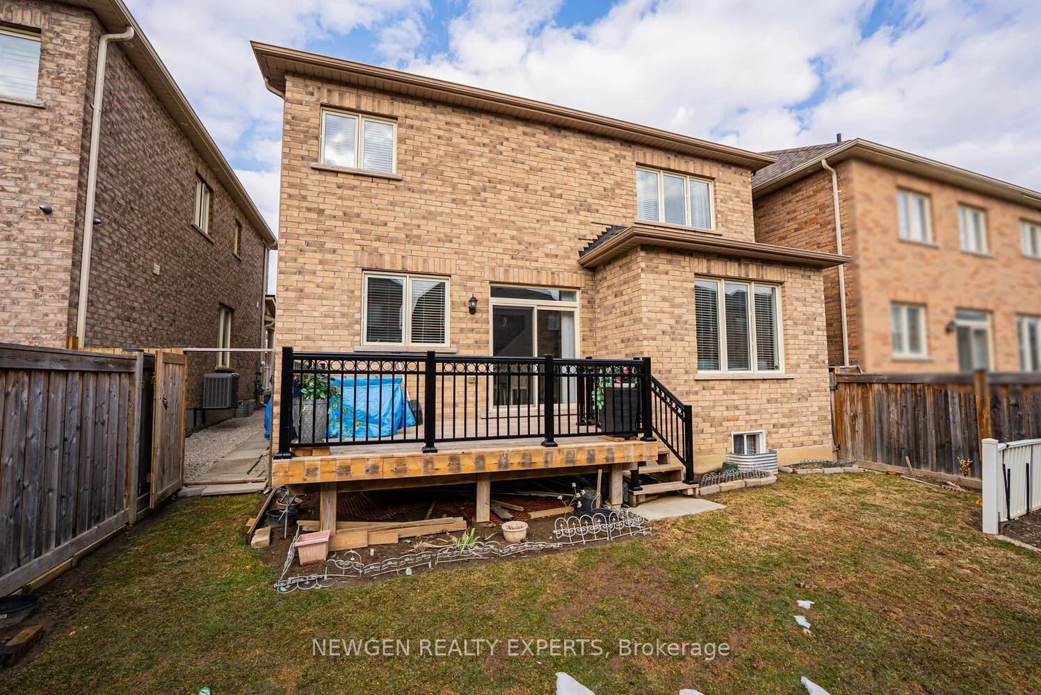 Photo 41 of 46 Monument Trail, Brampton, Northwest Brampton — HOMEH