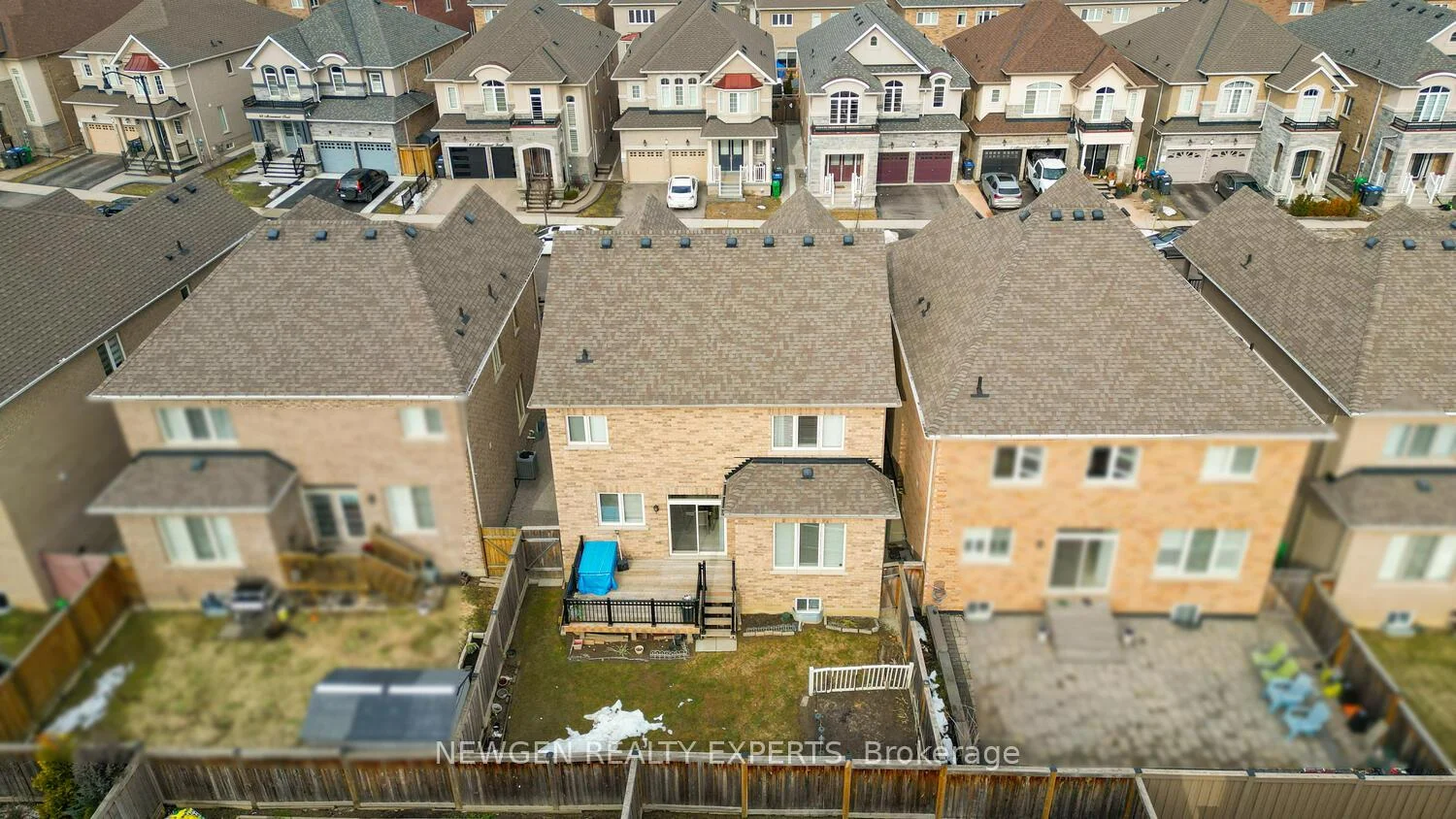 Photo 42 of 46 Monument Trail, Brampton, Northwest Brampton — HOMEH