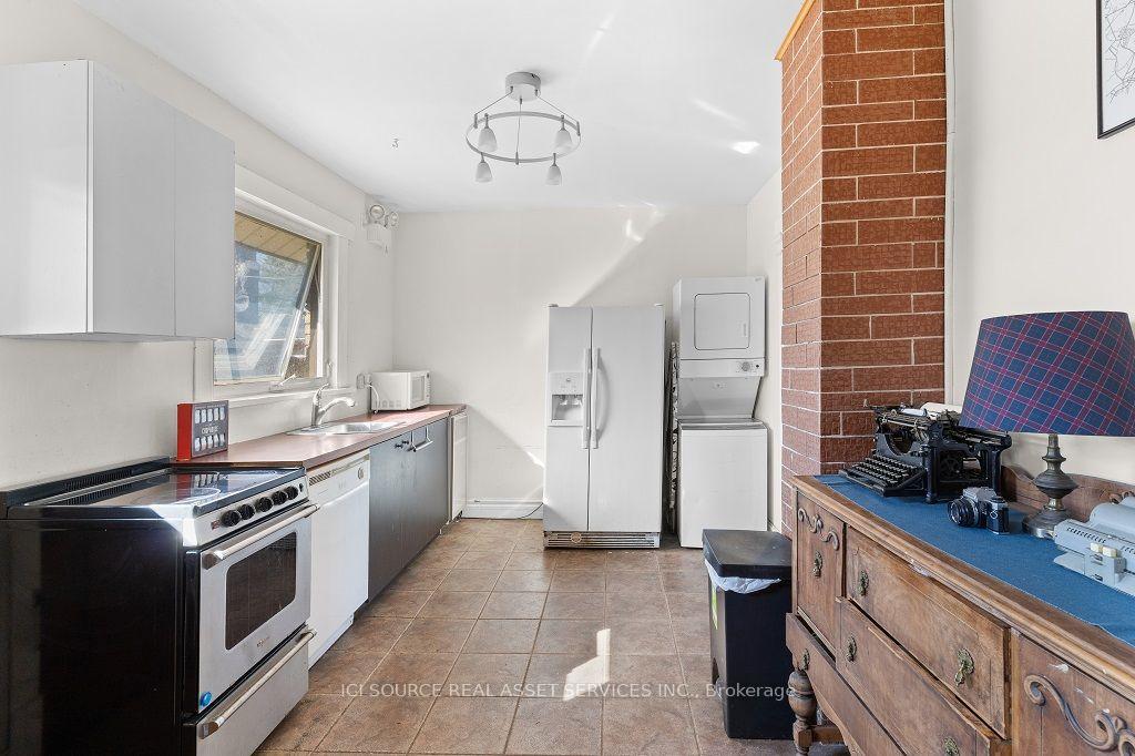 Photo 6 of 5207 River Road, Niagara Falls, Downtown — HOMEH