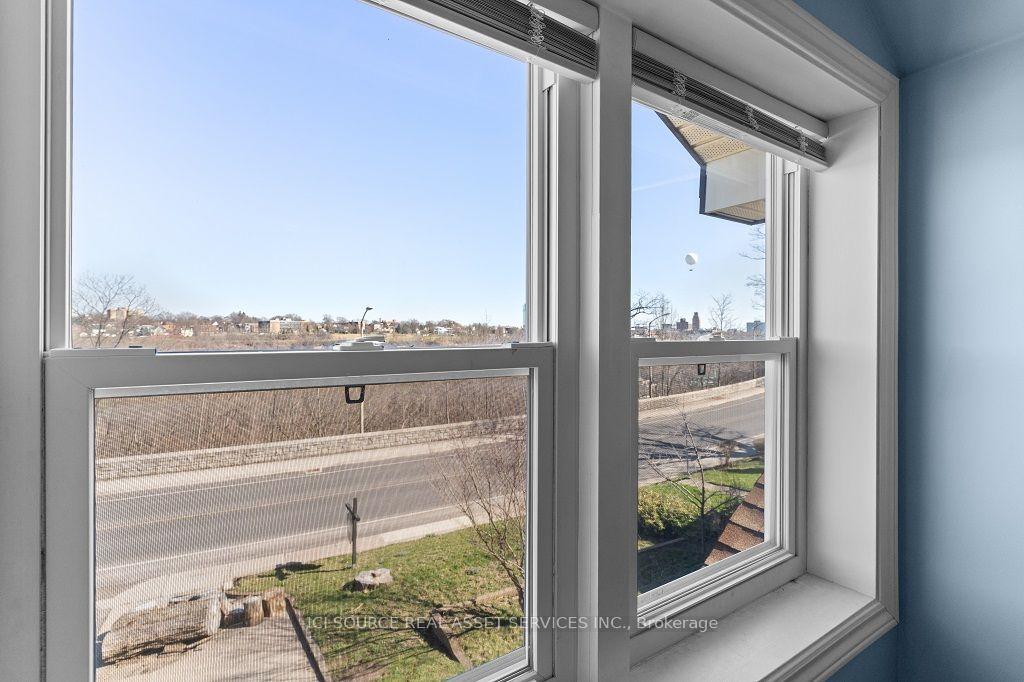Photo 16 of 5207 River Road, Niagara Falls, Downtown — HOMEH