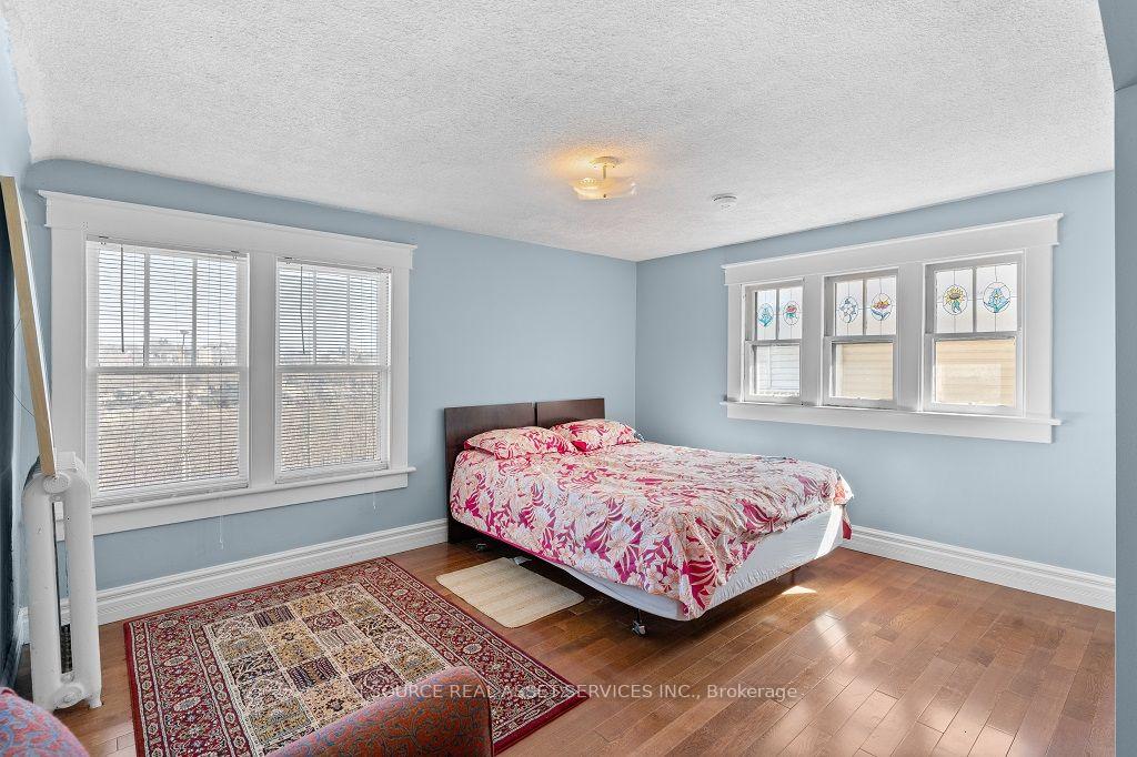 Photo 17 of 5207 River Road, Niagara Falls, Downtown — HOMEH