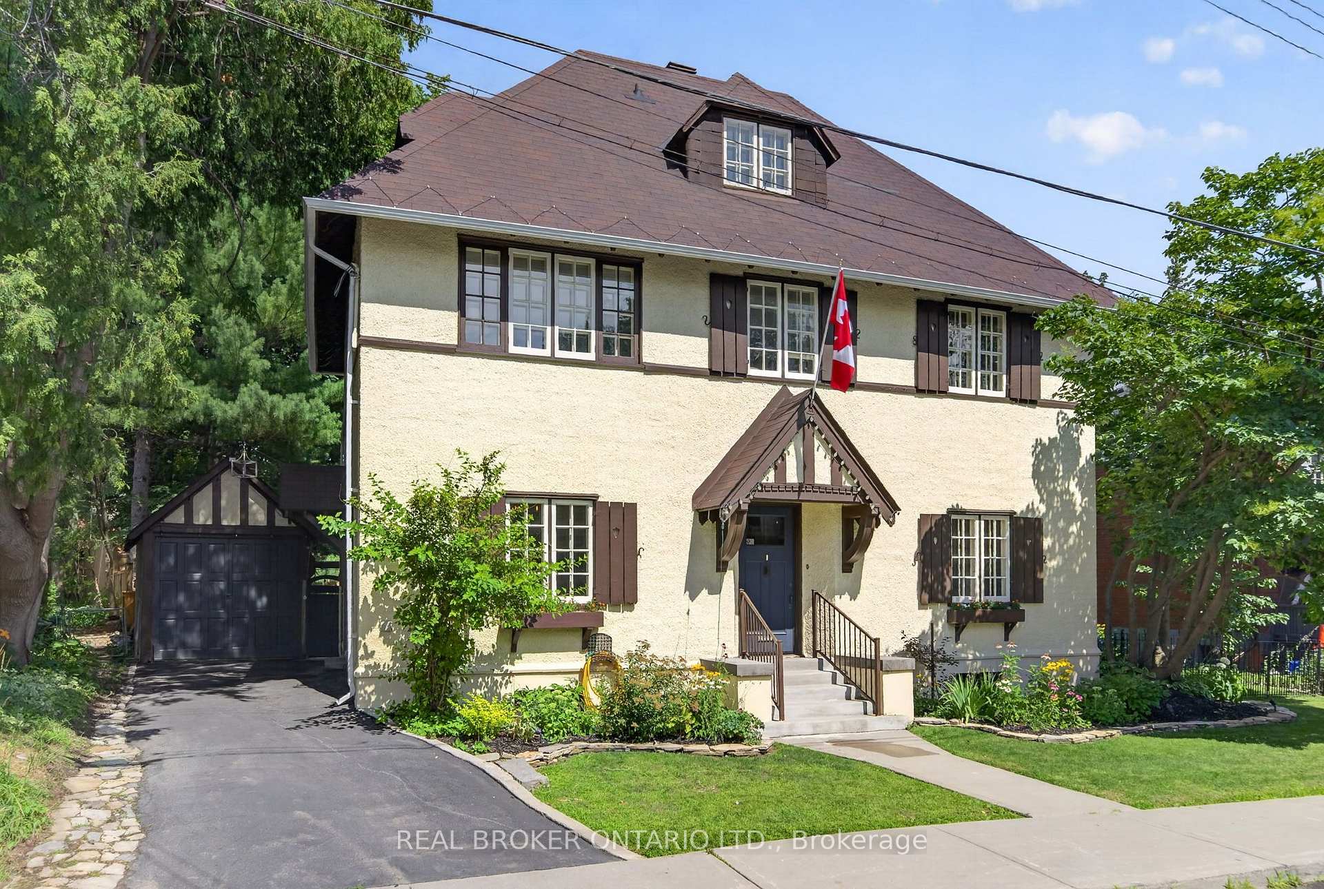 Photo 2 of 17 Lakeview Terrace, Ottawa, Dows Lake — HOMEH