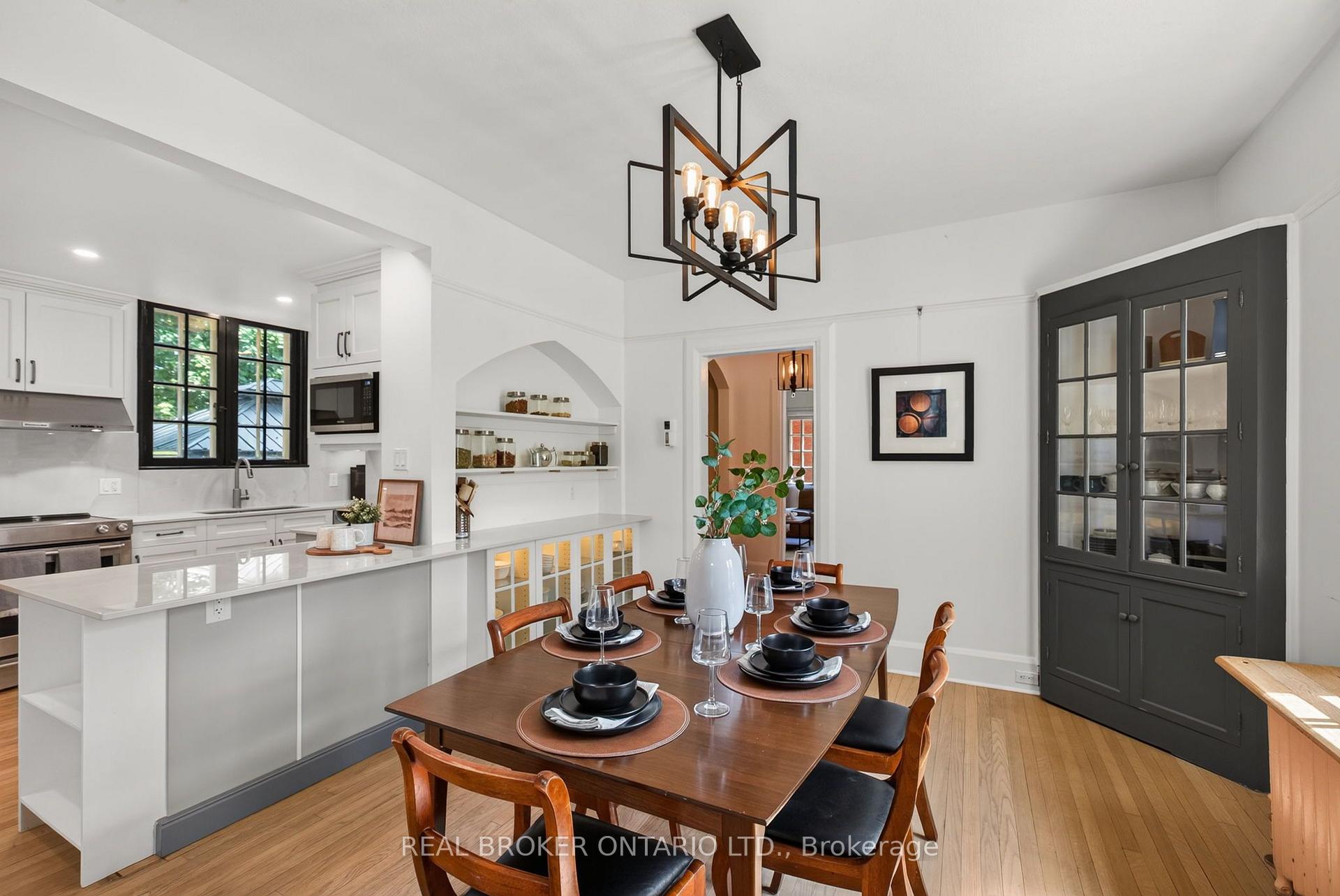 Photo 11 of 17 Lakeview Terrace, Ottawa, Dows Lake — HOMEH