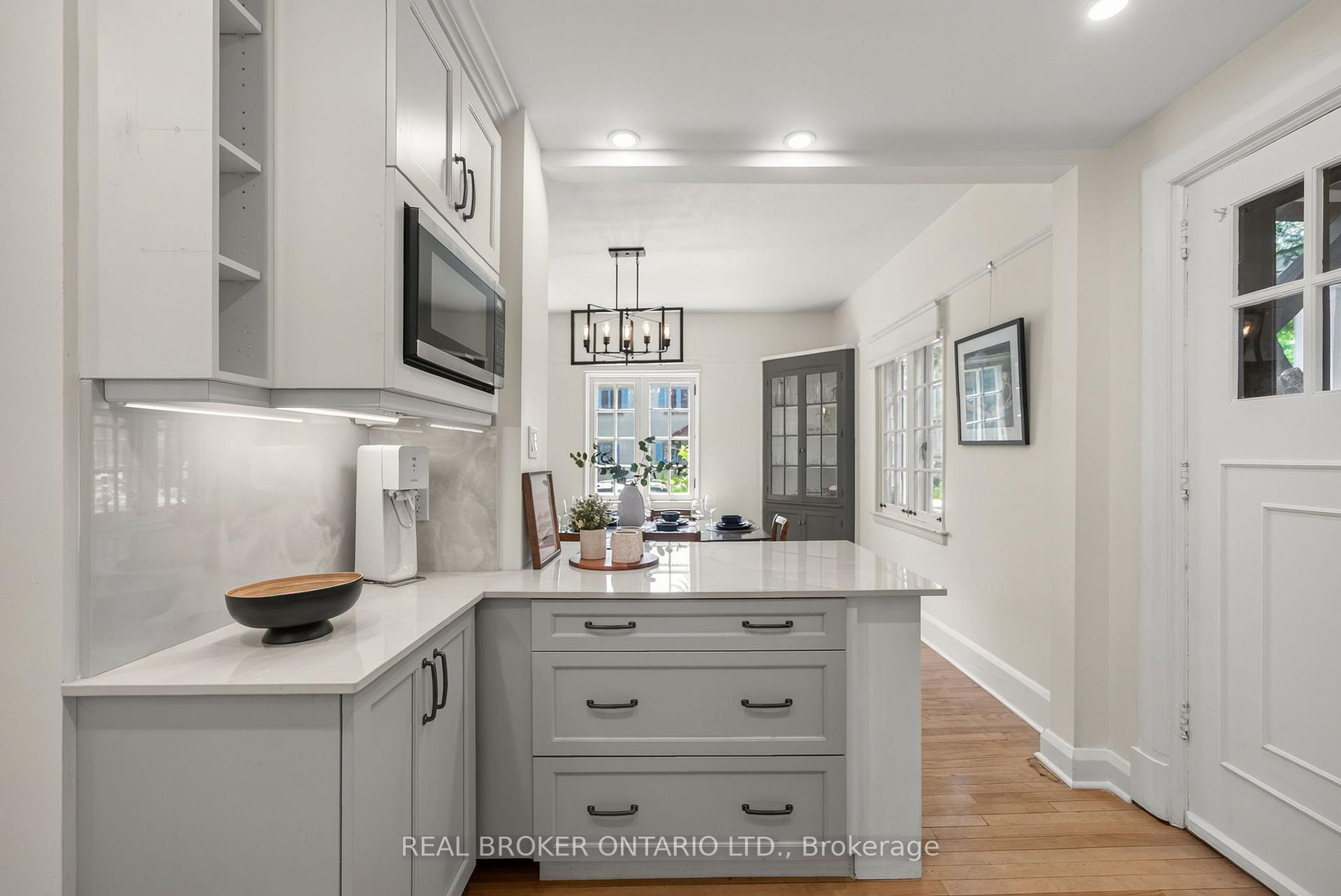Photo 20 of 17 Lakeview Terrace, Ottawa, Dows Lake — HOMEH