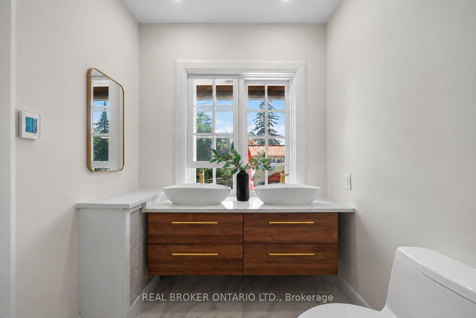 Photo 32 of 17 Lakeview Terrace, Ottawa, Dows Lake — HOMEH