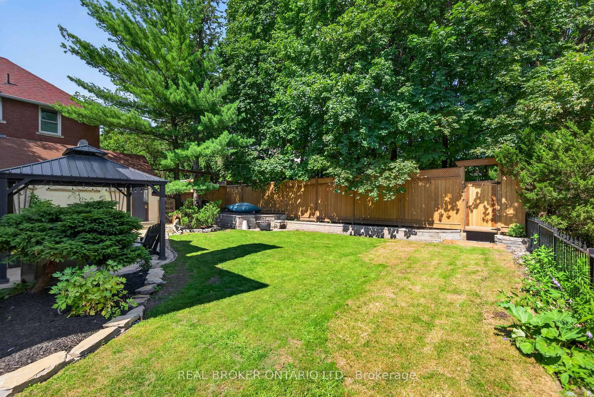 Photo 55 of 17 Lakeview Terrace, Ottawa, Dows Lake — HOMEH