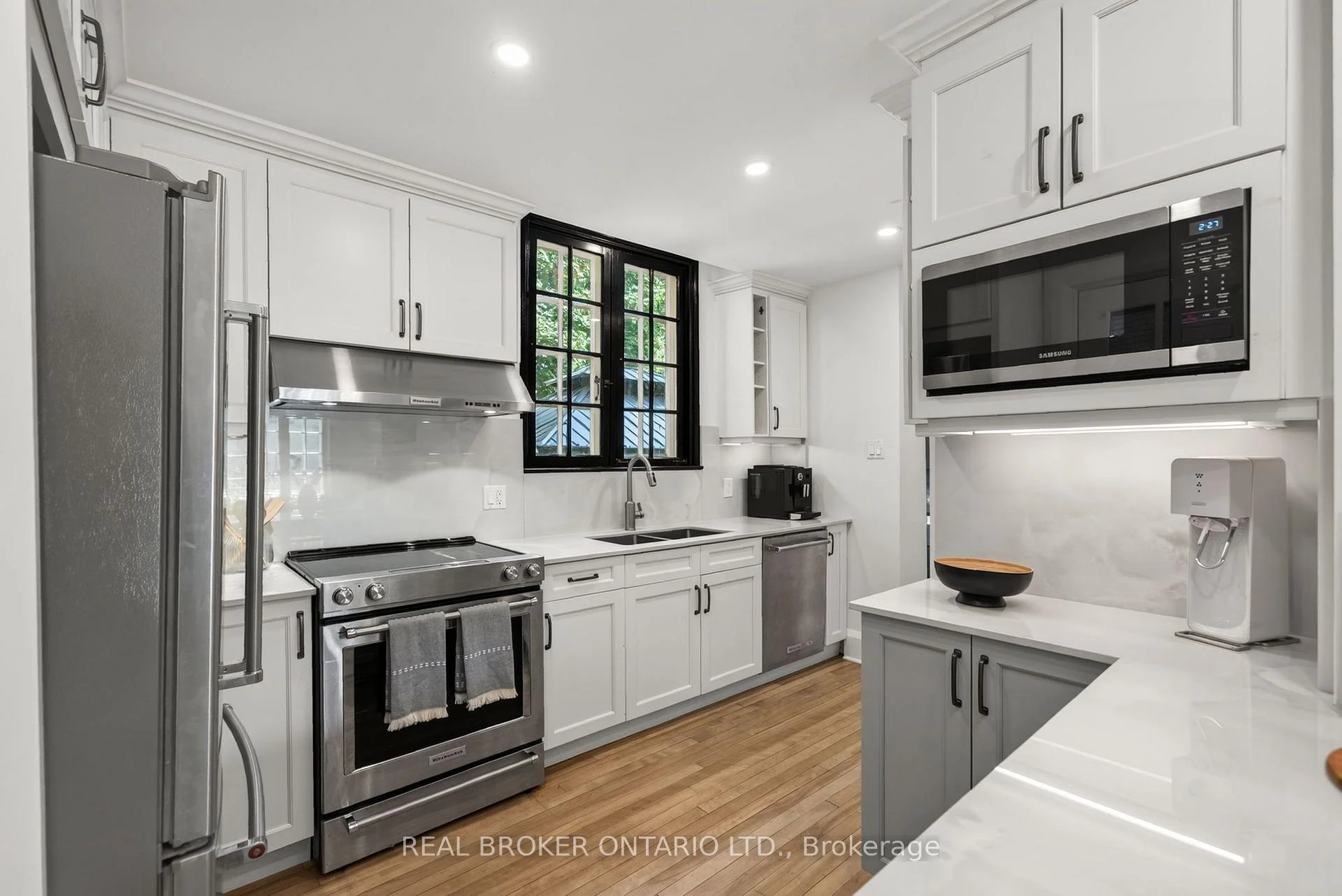 Photo 21 of 17 Lakeview Terrace, Ottawa, Dows Lake — HOMEH