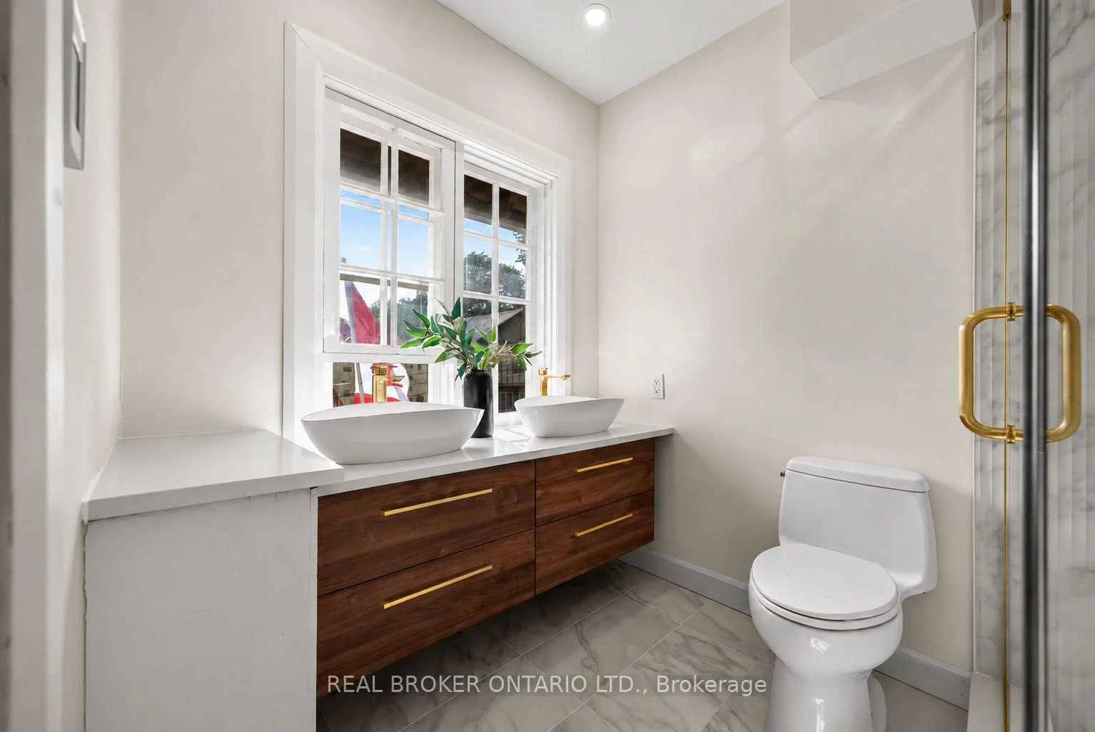 Photo 38 of 17 Lakeview Terrace, Ottawa, Dows Lake — HOMEH
