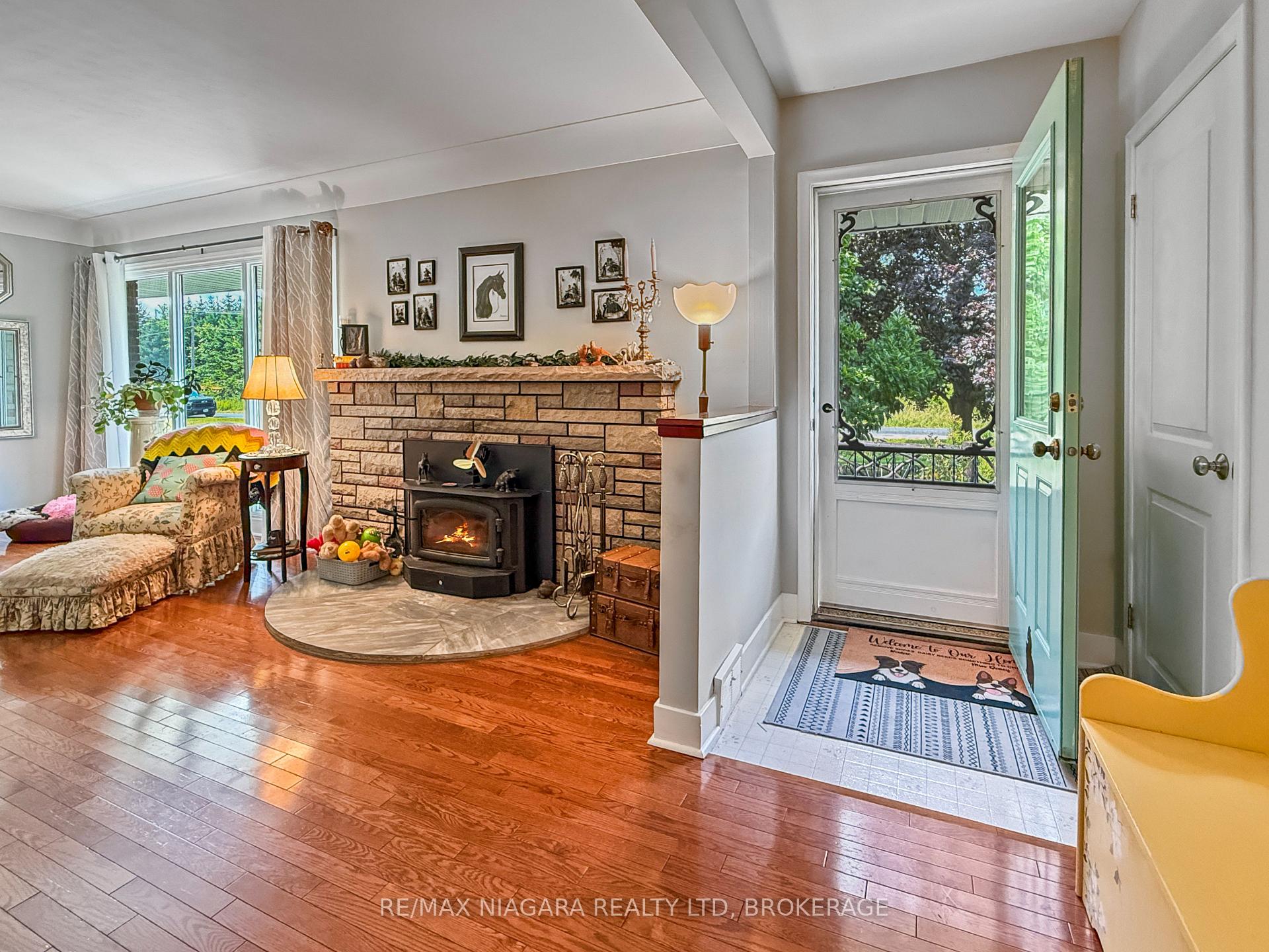 Photo 9 of 2223 Turner Road, Thorold, Hurricane/Merrittville — HOMEH