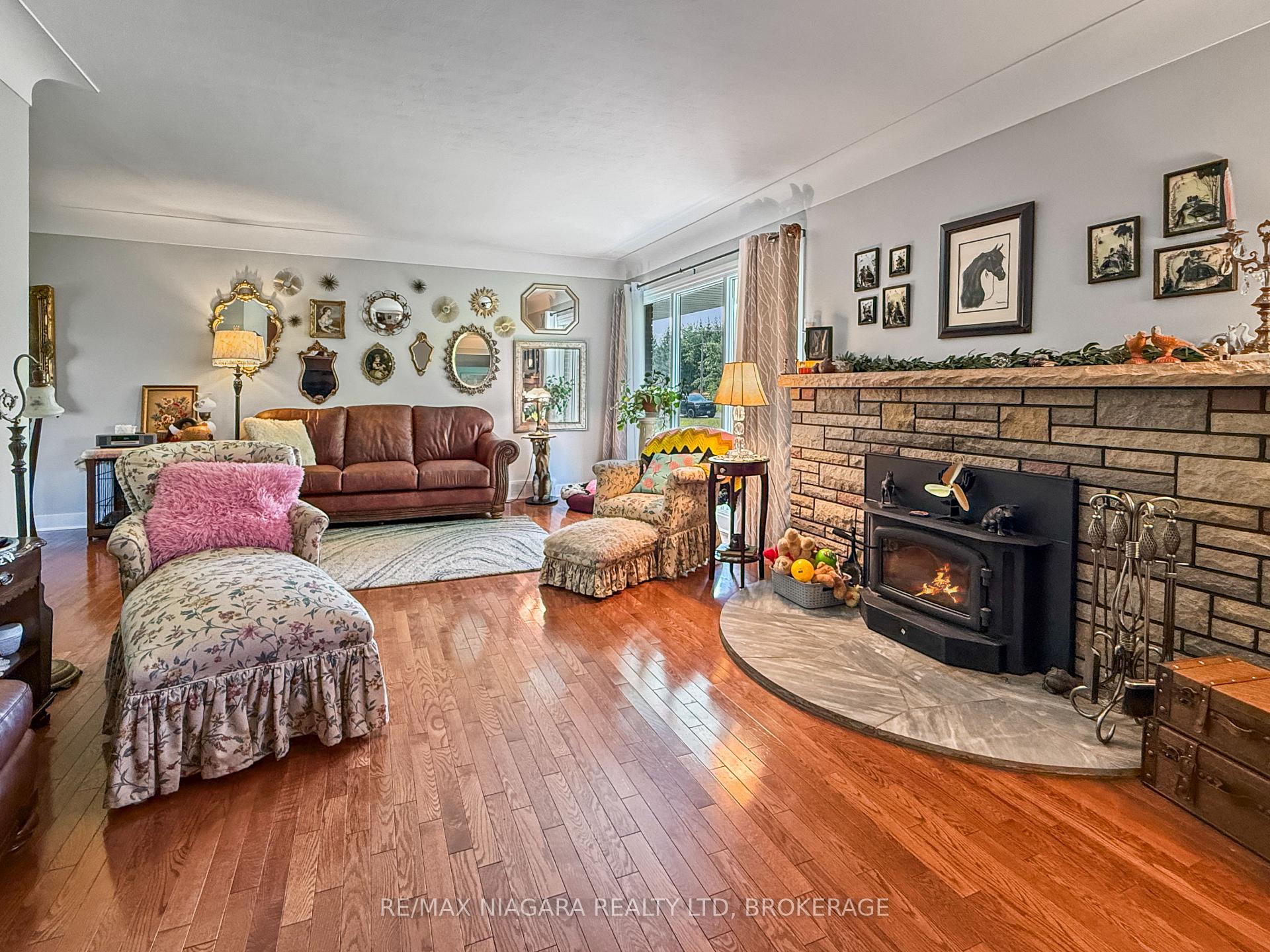 Photo 11 of 2223 Turner Road, Thorold, Hurricane/Merrittville — HOMEH