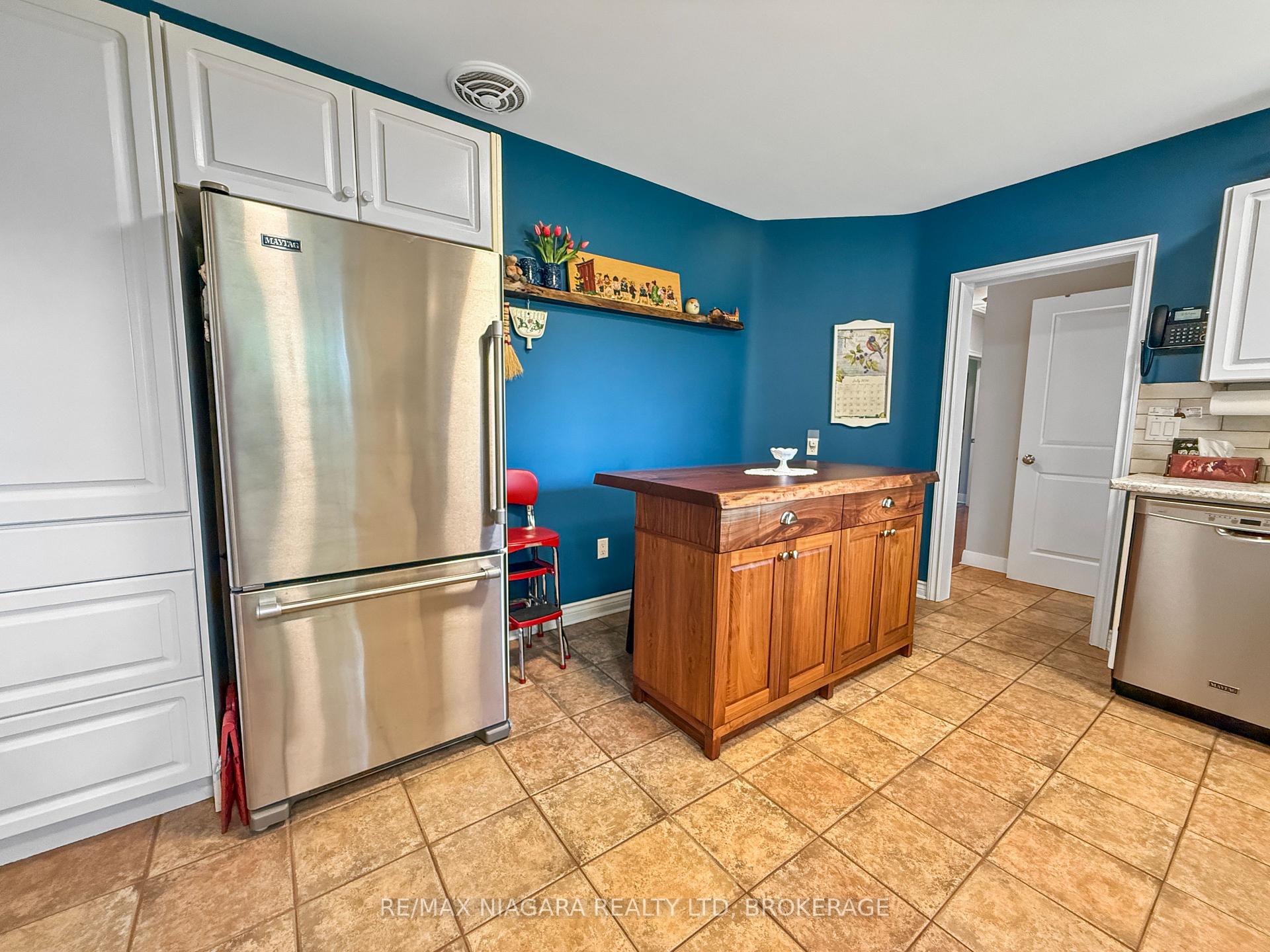 Photo 15 of 2223 Turner Road, Thorold, Hurricane/Merrittville — HOMEH