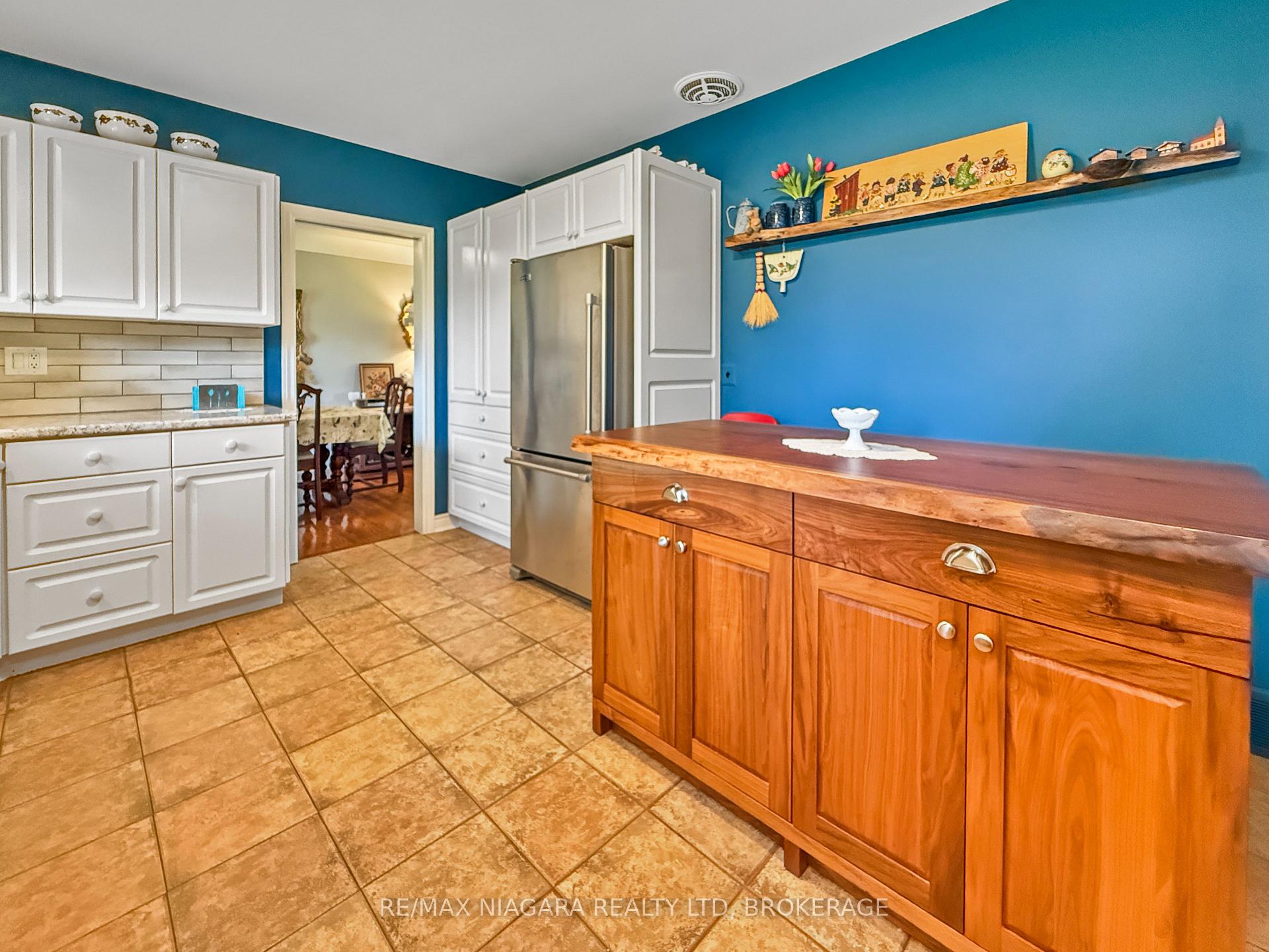 Photo 16 of 2223 Turner Road, Thorold, Hurricane/Merrittville — HOMEH