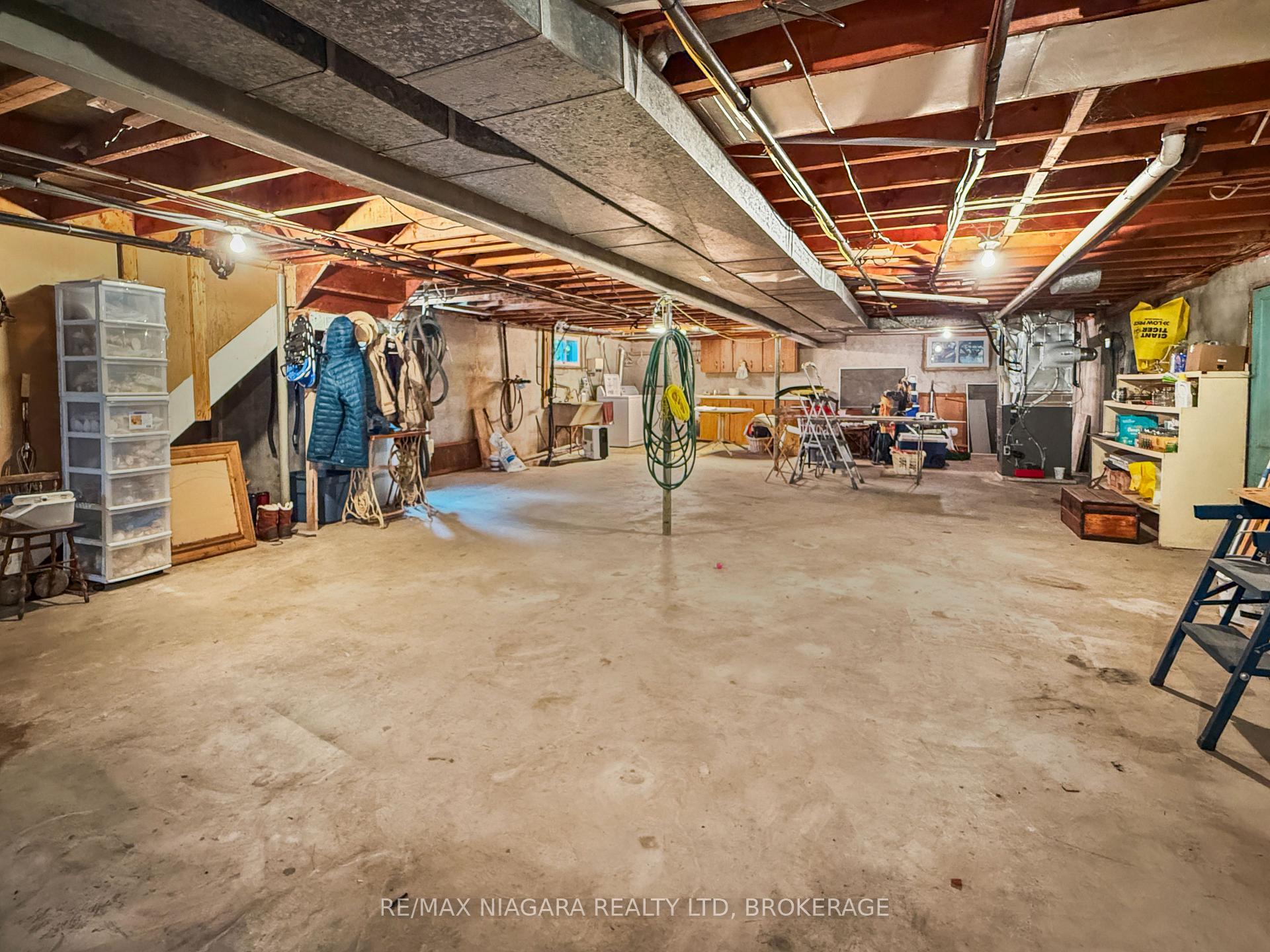 Photo 24 of 2223 Turner Road, Thorold, Hurricane/Merrittville — HOMEH