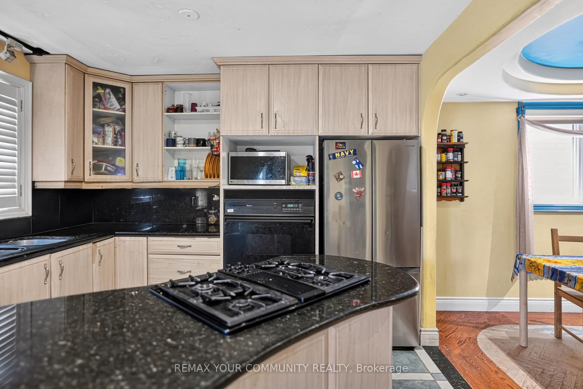 Photo 9 of 79 Westhampton Drive, Vaughan, Brownridge — HOMEH