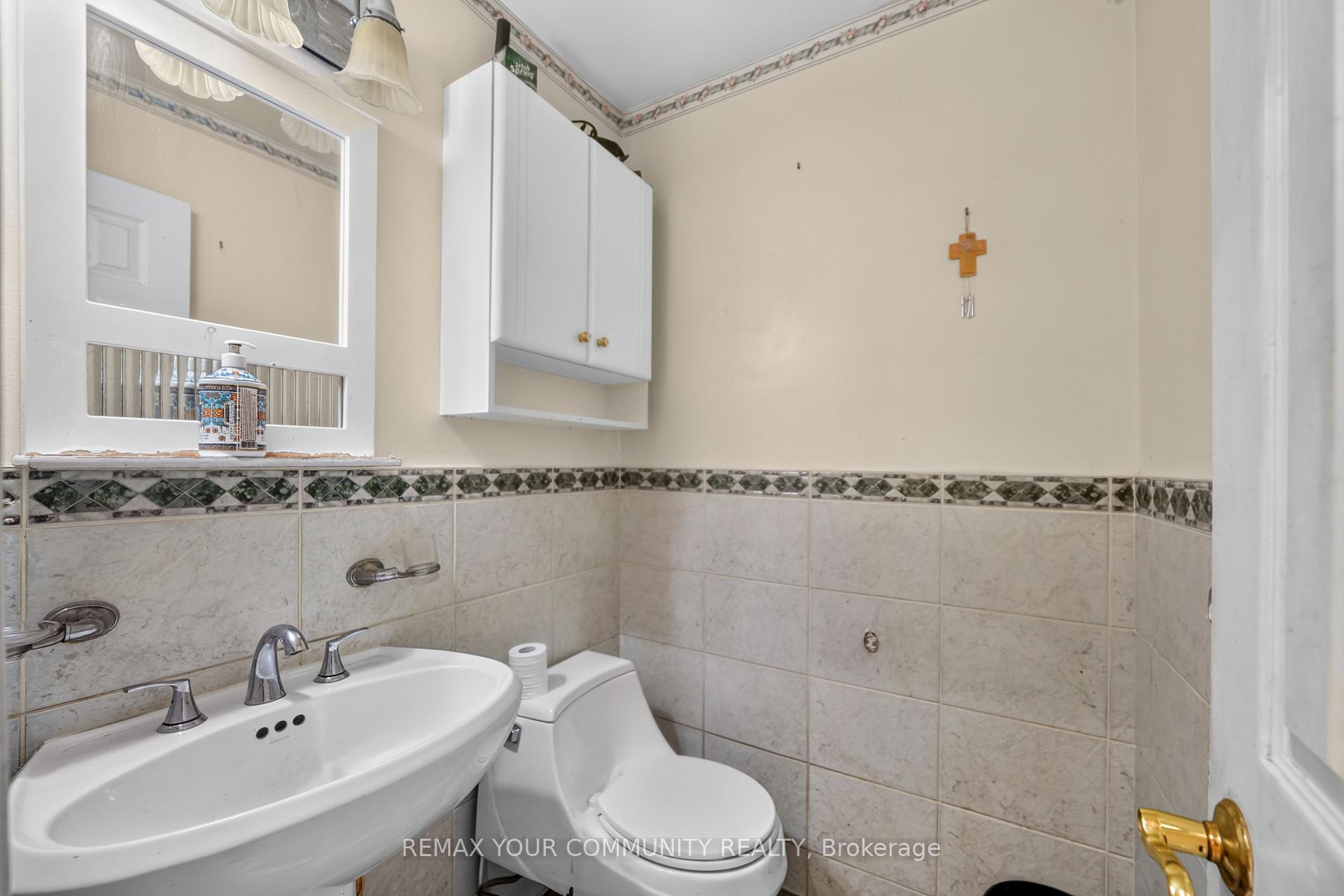 Photo 11 of 79 Westhampton Drive, Vaughan, Brownridge — HOMEH