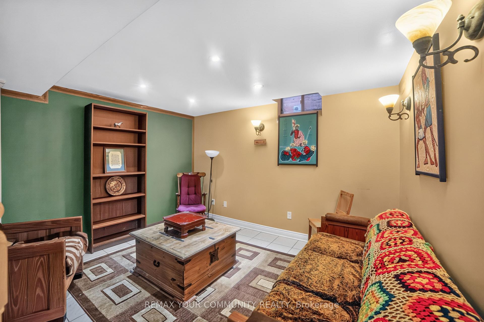 Photo 23 of 79 Westhampton Drive, Vaughan, Brownridge — HOMEH