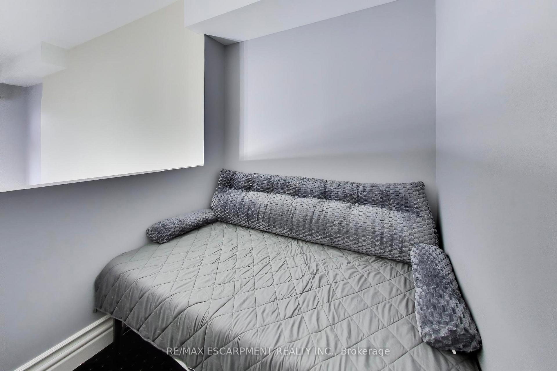 Photo 17 of Unit 7, 200 Stinson Street, Hamilton, Stinson — HOMEH