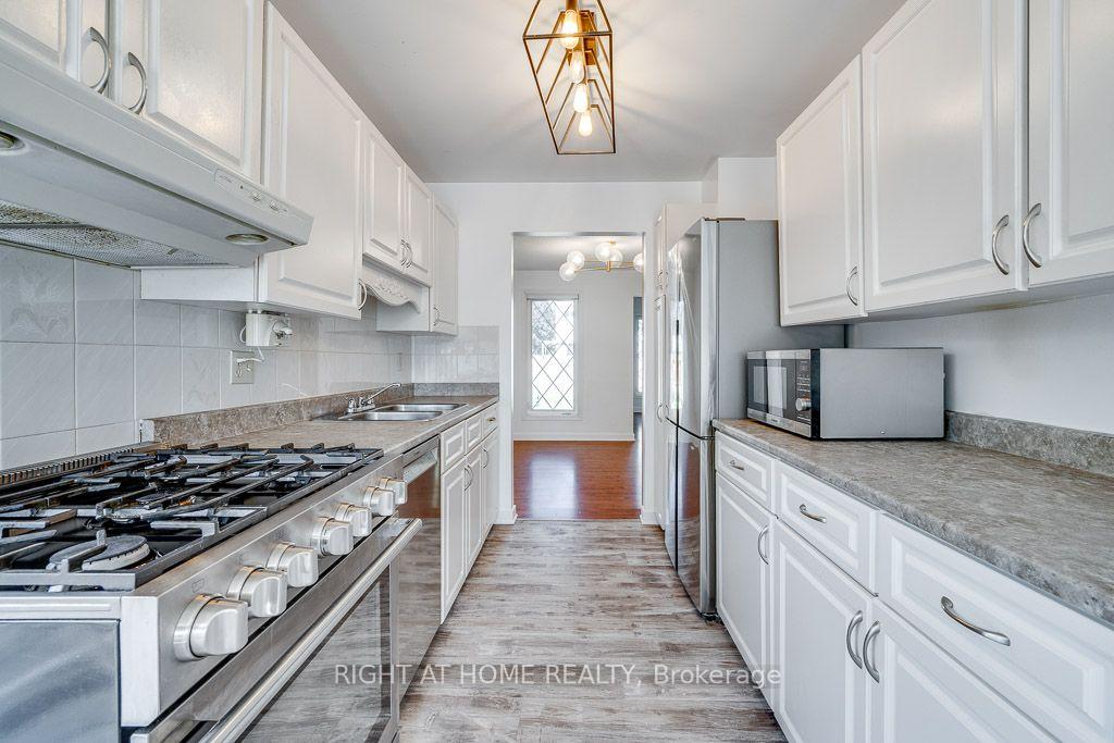 Photo 8 of 85 Winchester Drive, Ottawa, Kanata - Glencairn/Hazeldean — HOMEH