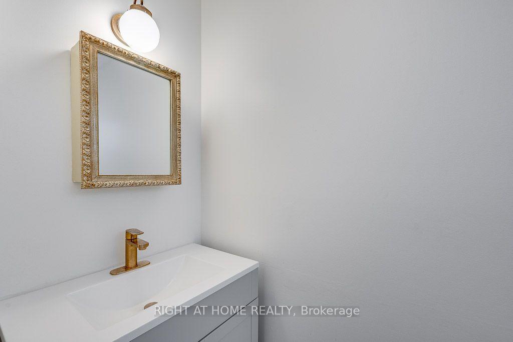 Photo 15 of 85 Winchester Drive, Ottawa, Kanata - Glencairn/Hazeldean — HOMEH