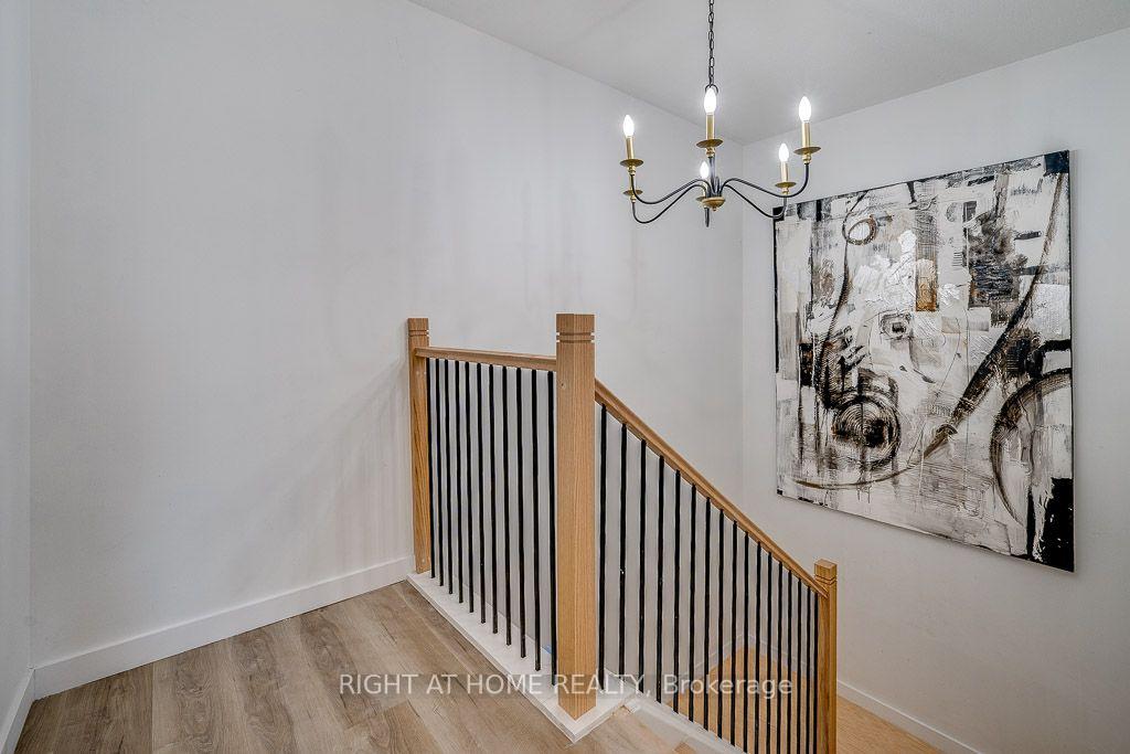 Photo 17 of 85 Winchester Drive, Ottawa, Kanata - Glencairn/Hazeldean — HOMEH