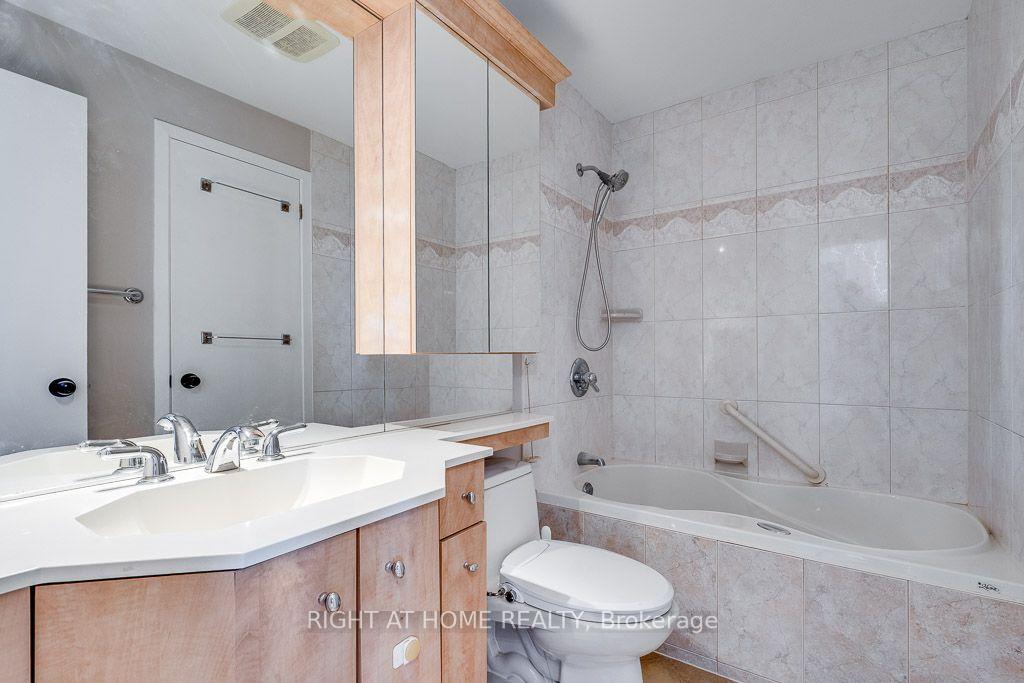 Photo 20 of 85 Winchester Drive, Ottawa, Kanata - Glencairn/Hazeldean — HOMEH