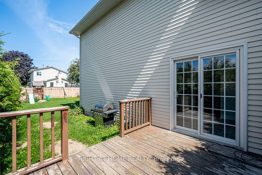 Photo 26 of 85 Winchester Drive, Ottawa, Kanata - Glencairn/Hazeldean — HOMEH