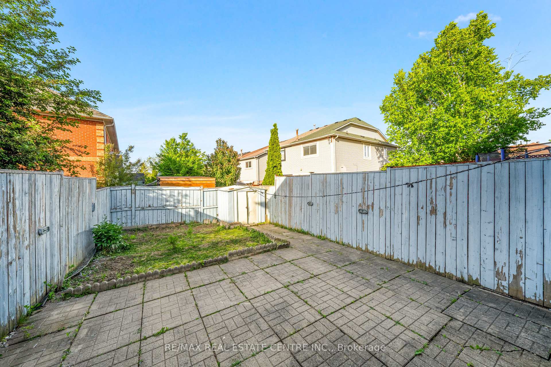 Photo 24 of 93 Ural Circle, Brampton, Sandringham-Wellington — HOMEH