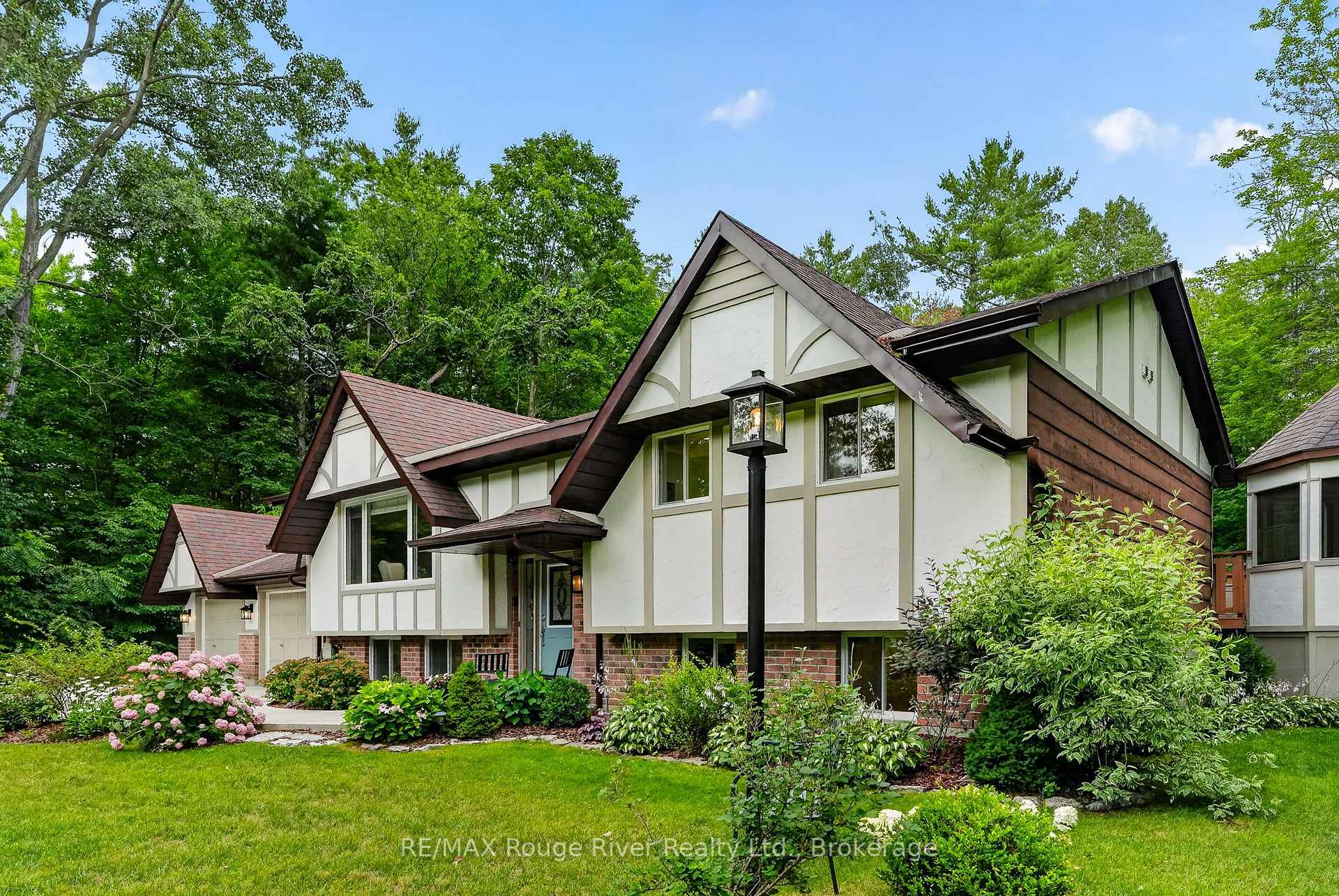Photo 2 of 221 Colonial Drive, Quinte West, Murray Ward — HOMEH