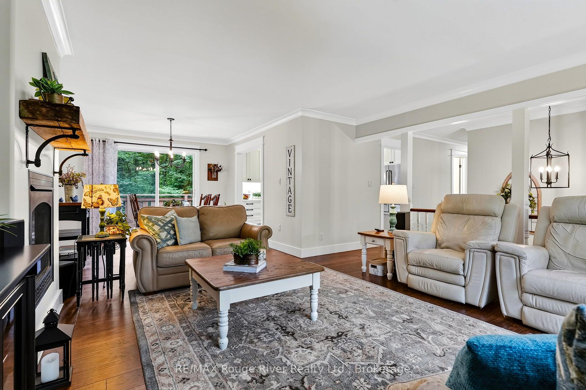 Photo 16 of 221 Colonial Drive, Quinte West, Murray Ward — HOMEH