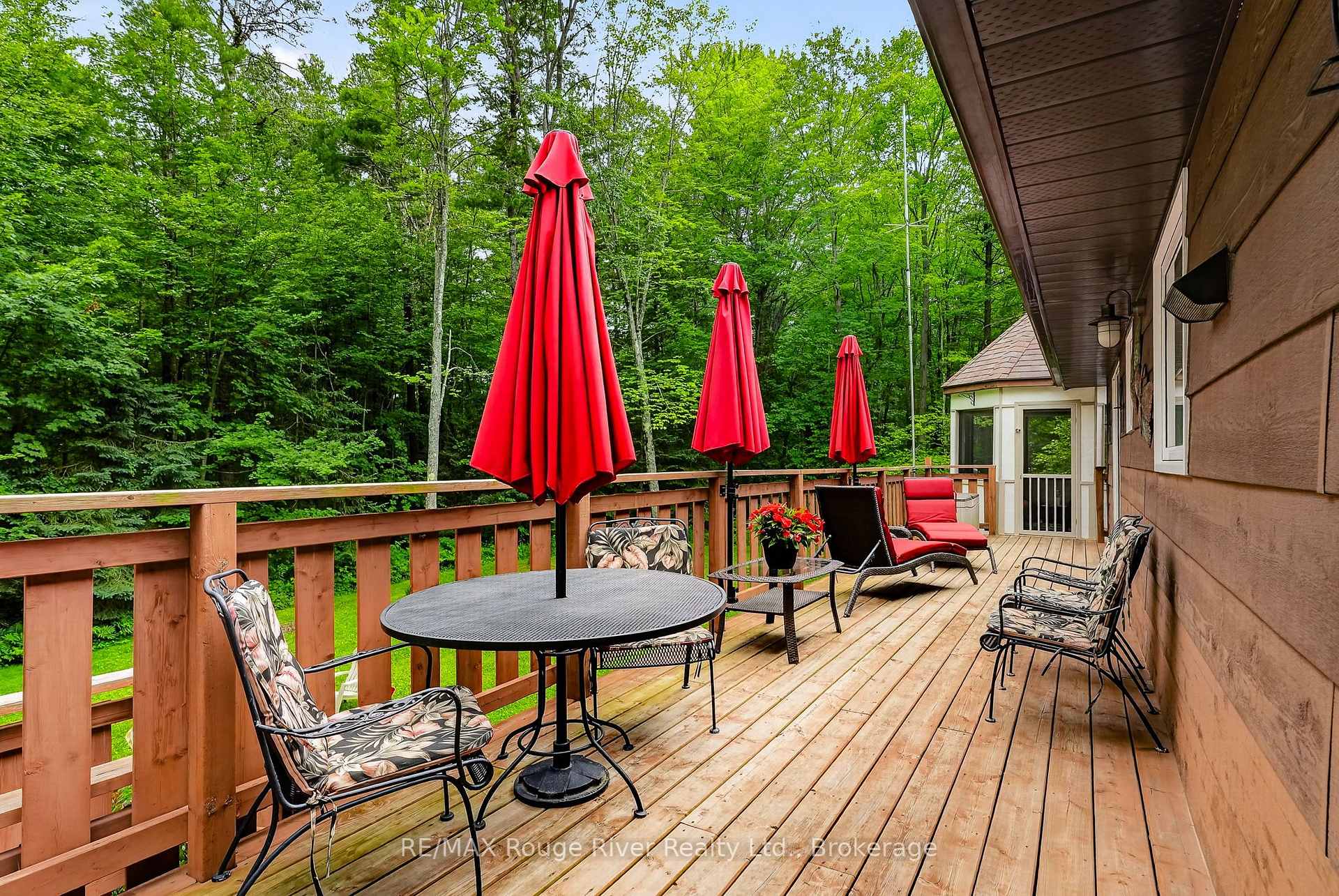 Photo 20 of 221 Colonial Drive, Quinte West, Murray Ward — HOMEH