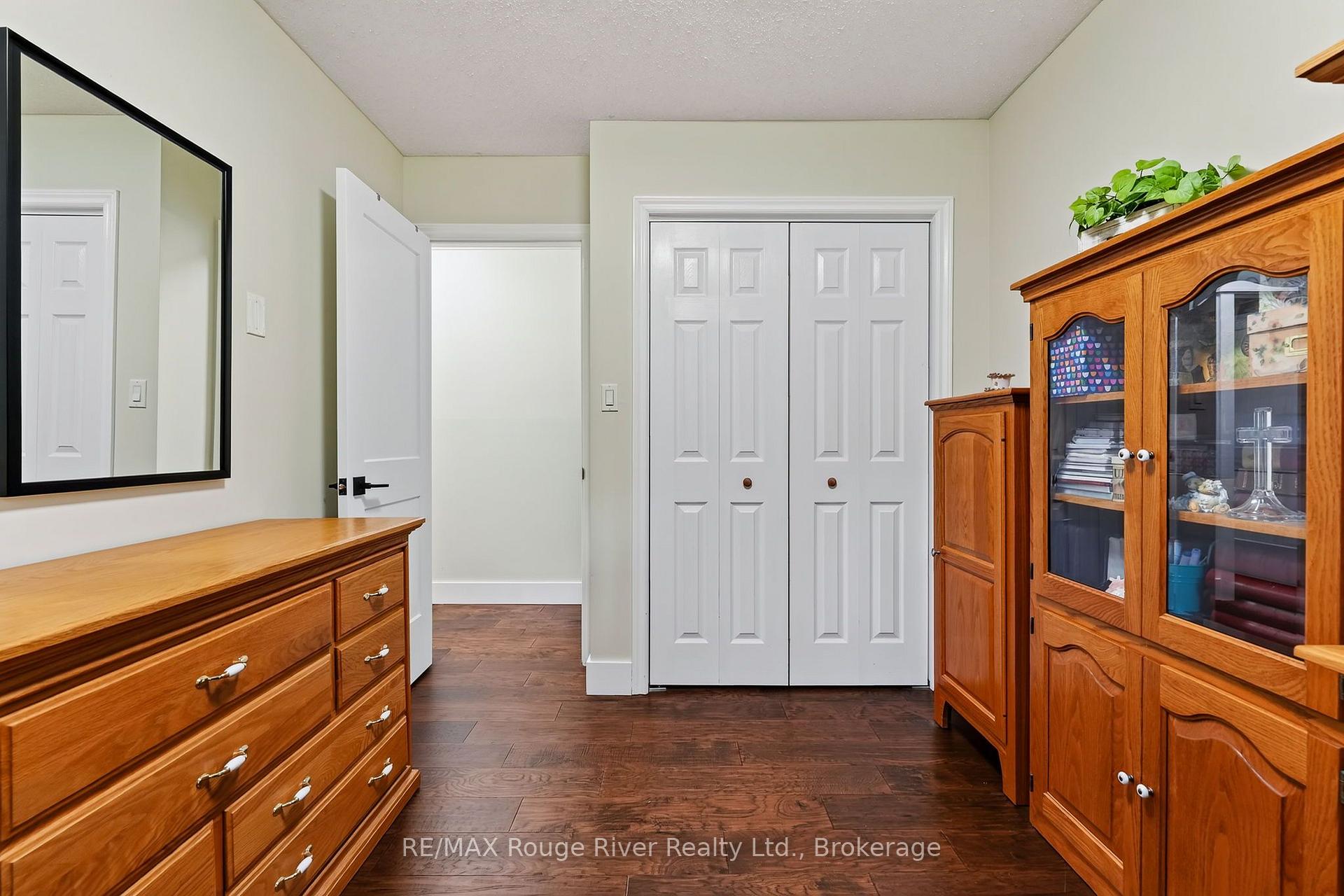 Photo 35 of 221 Colonial Drive, Quinte West, Murray Ward — HOMEH