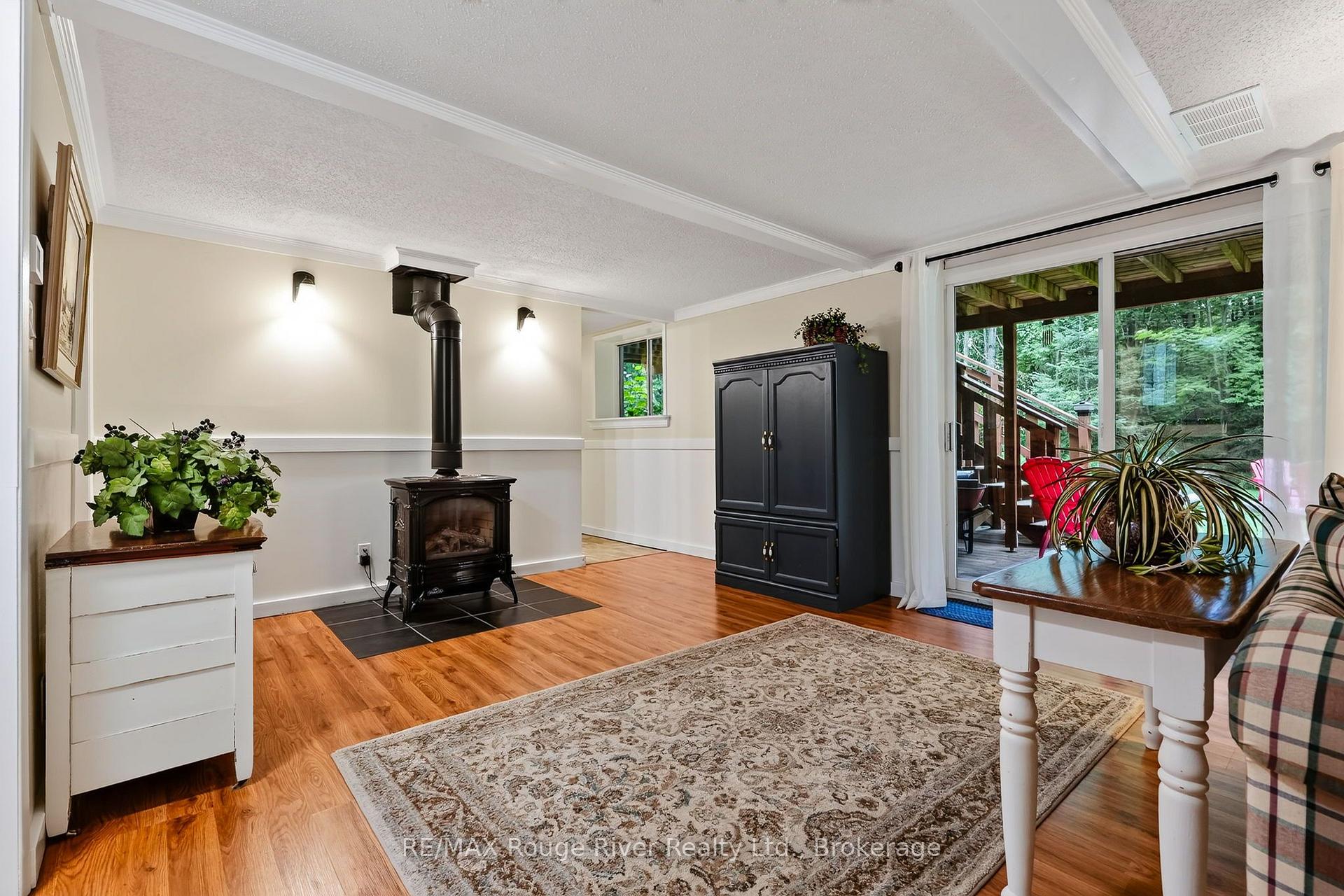 Photo 38 of 221 Colonial Drive, Quinte West, Murray Ward — HOMEH