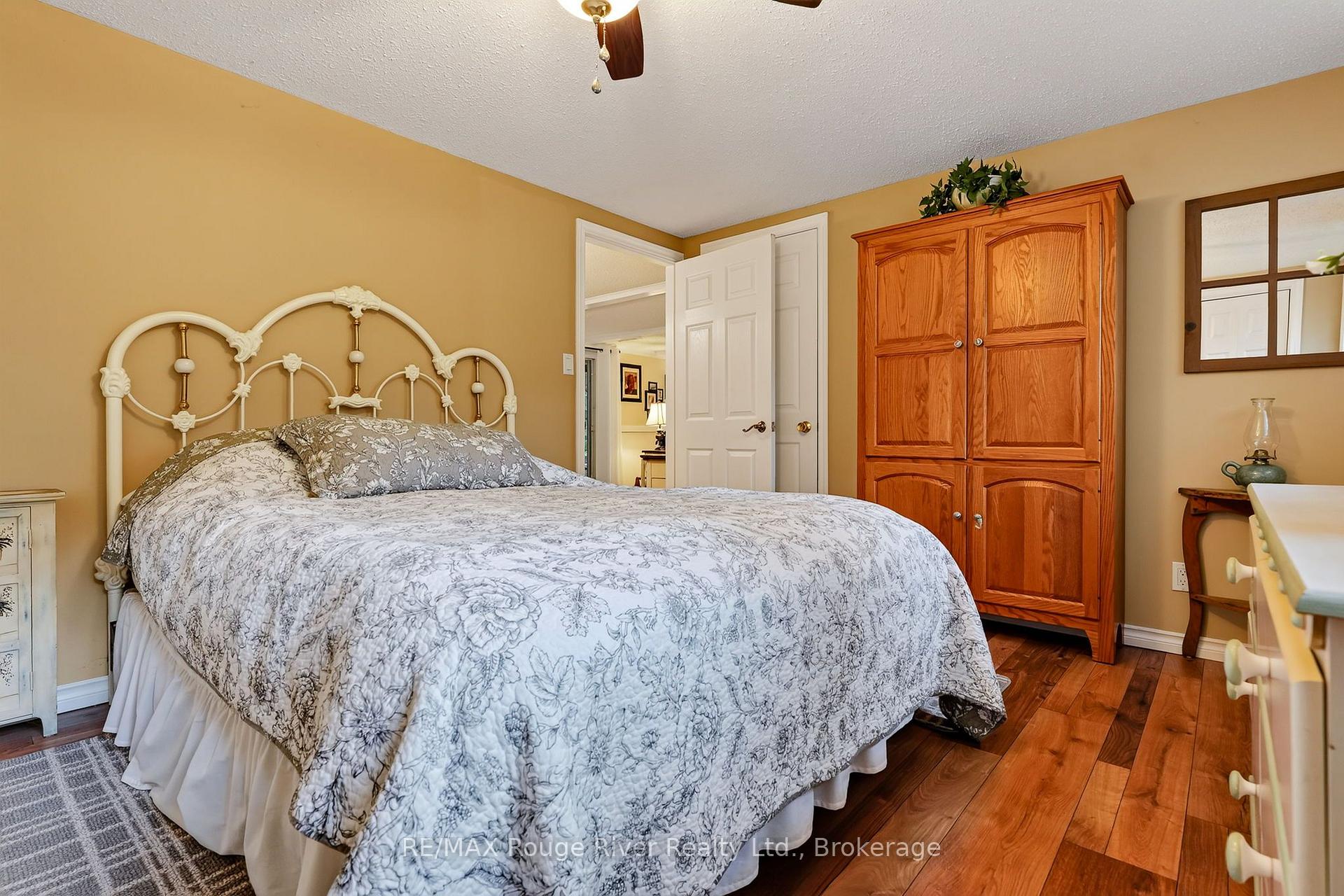 Photo 42 of 221 Colonial Drive, Quinte West, Murray Ward — HOMEH