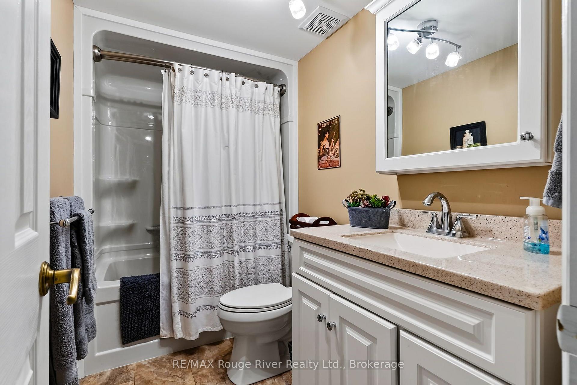 Photo 44 of 221 Colonial Drive, Quinte West, Murray Ward — HOMEH
