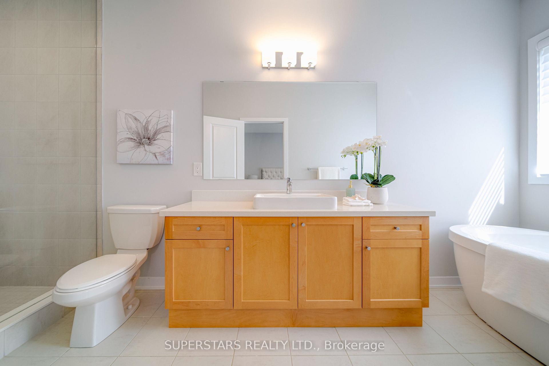 Photo 17 of 31 Harvey Bunker Crescent, Markham, Angus Glen — HOMEH