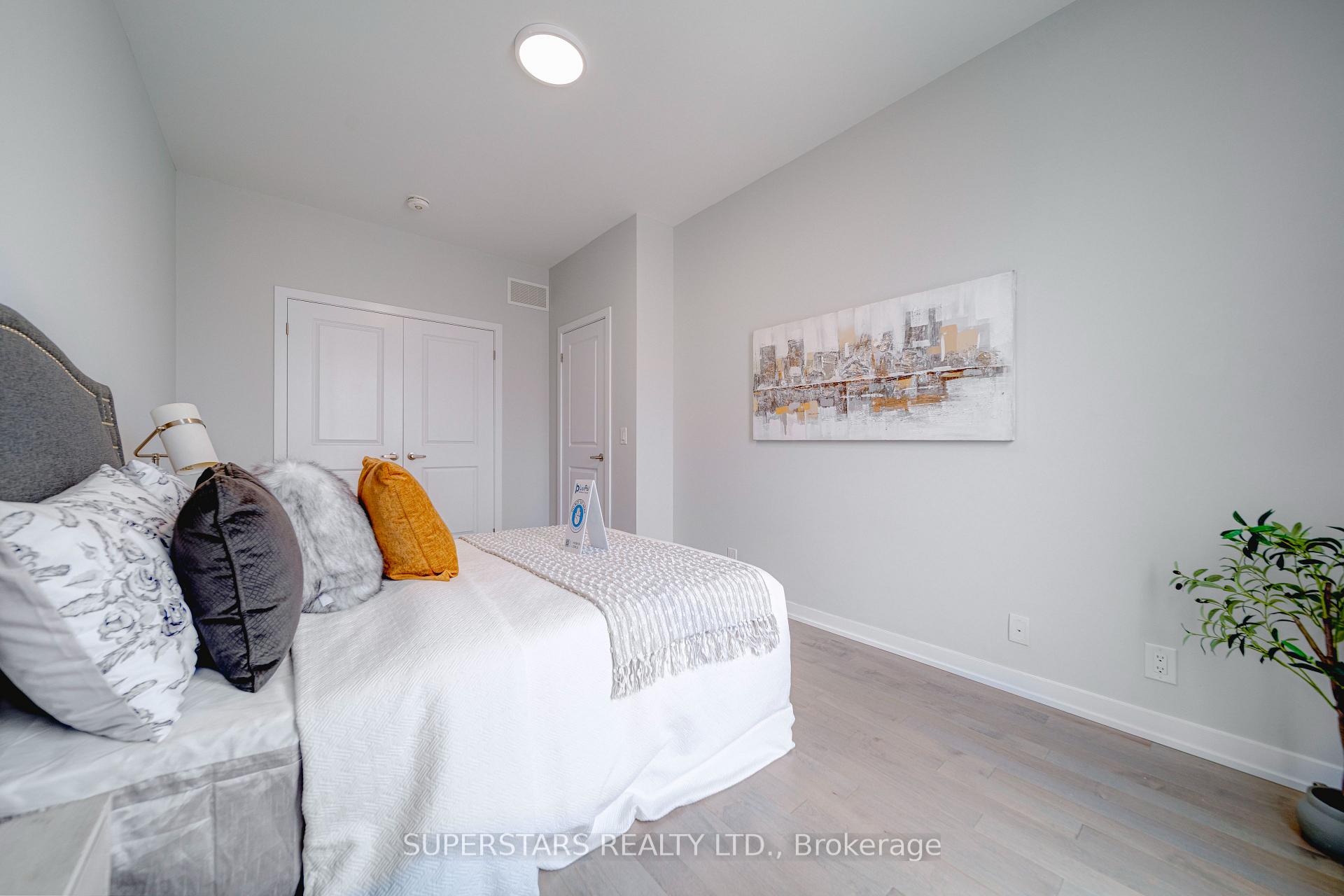 Photo 20 of 31 Harvey Bunker Crescent, Markham, Angus Glen — HOMEH