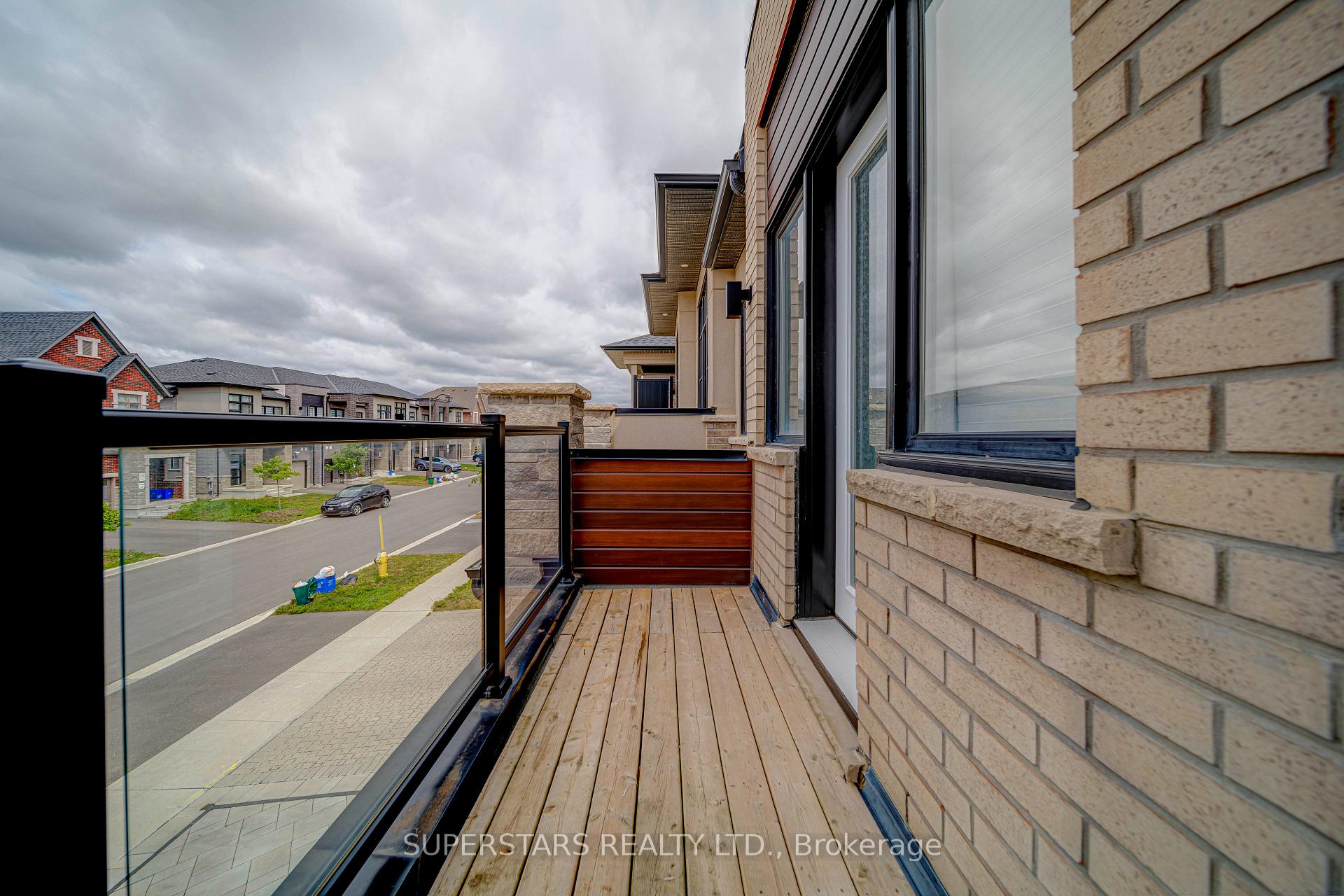 Photo 23 of 31 Harvey Bunker Crescent, Markham, Angus Glen — HOMEH