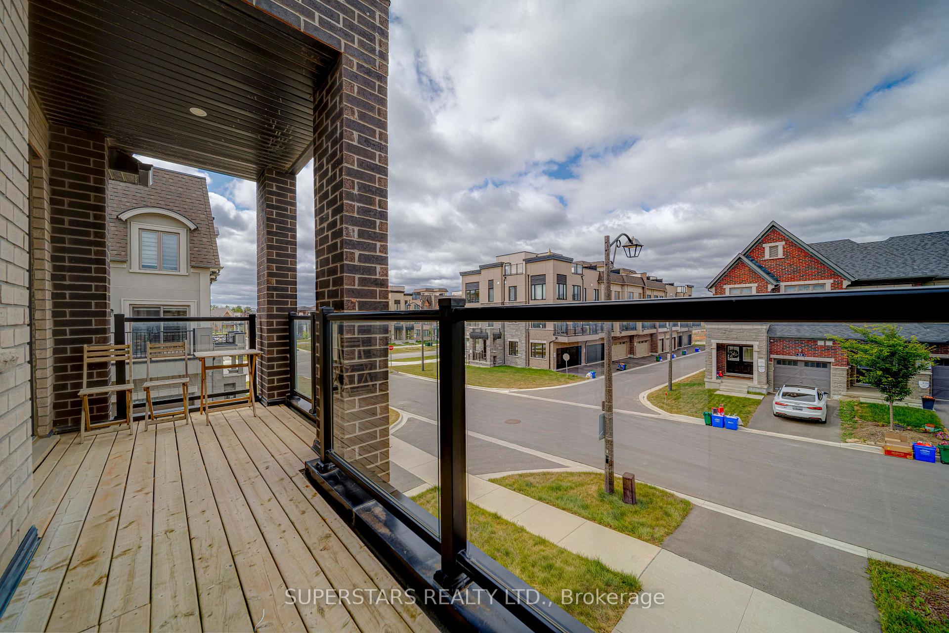 Photo 24 of 31 Harvey Bunker Crescent, Markham, Angus Glen — HOMEH