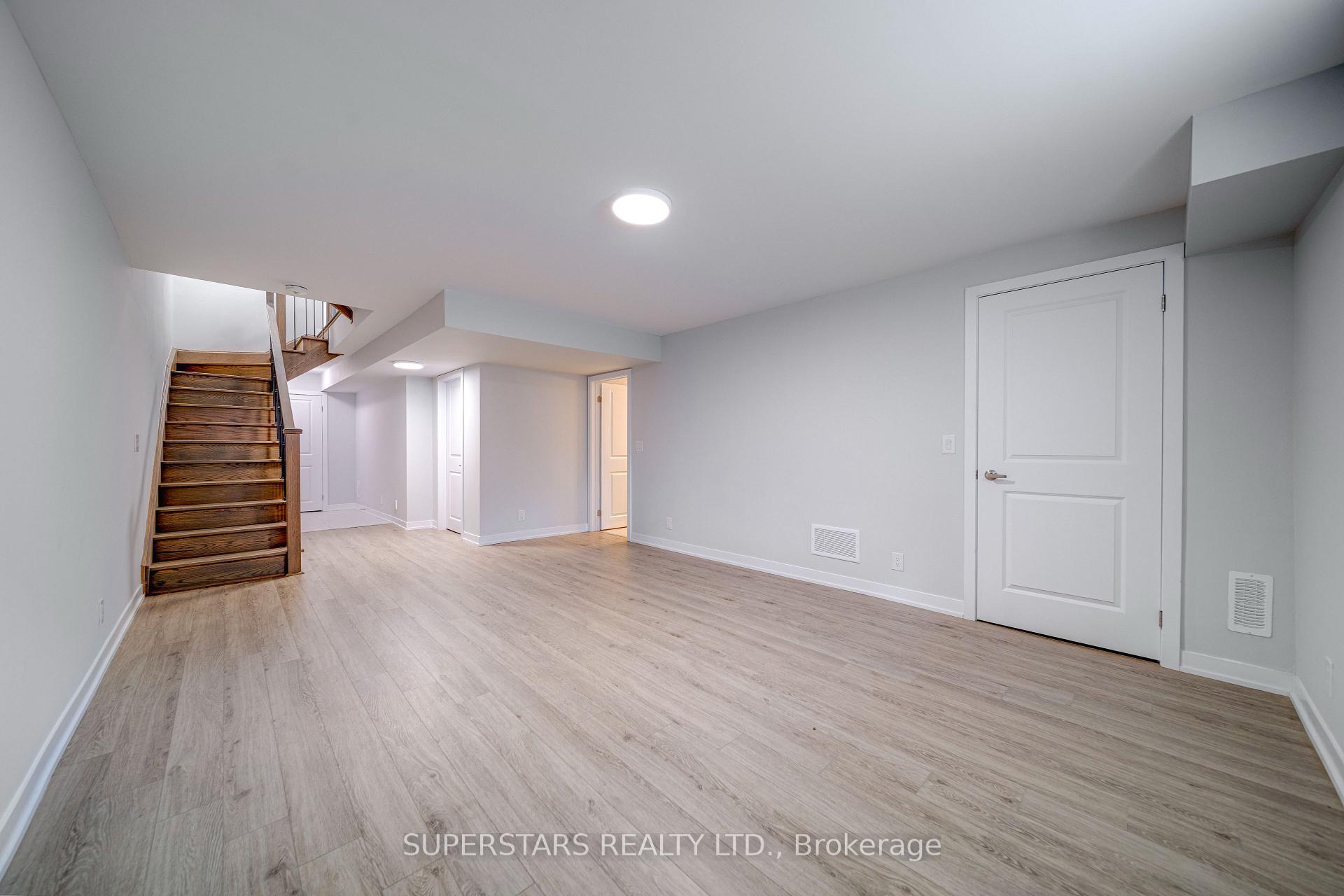 Photo 28 of 31 Harvey Bunker Crescent, Markham, Angus Glen — HOMEH