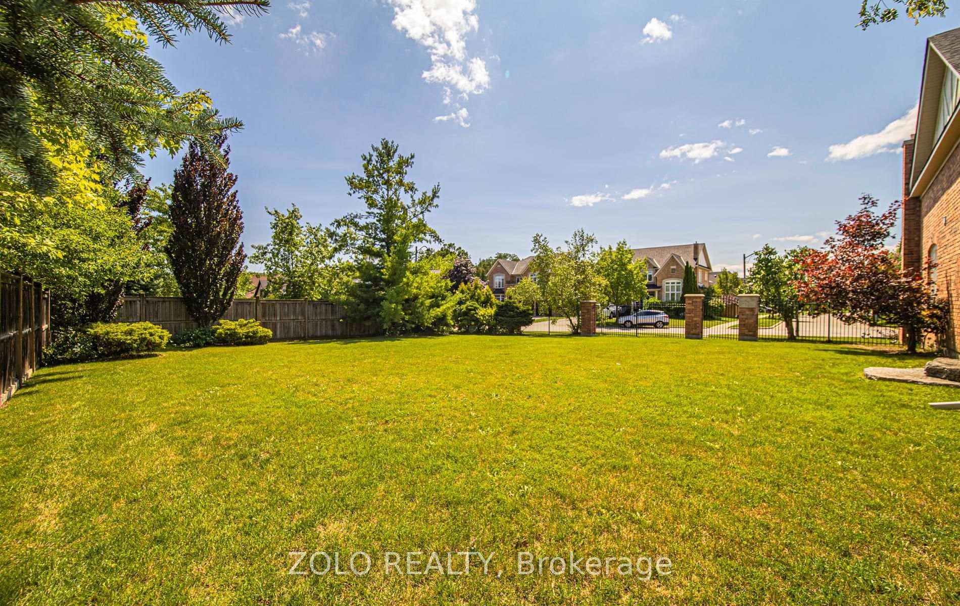 Photo 38 of 849 Hanmore Street, Oshawa, Pinecrest — HOMEH