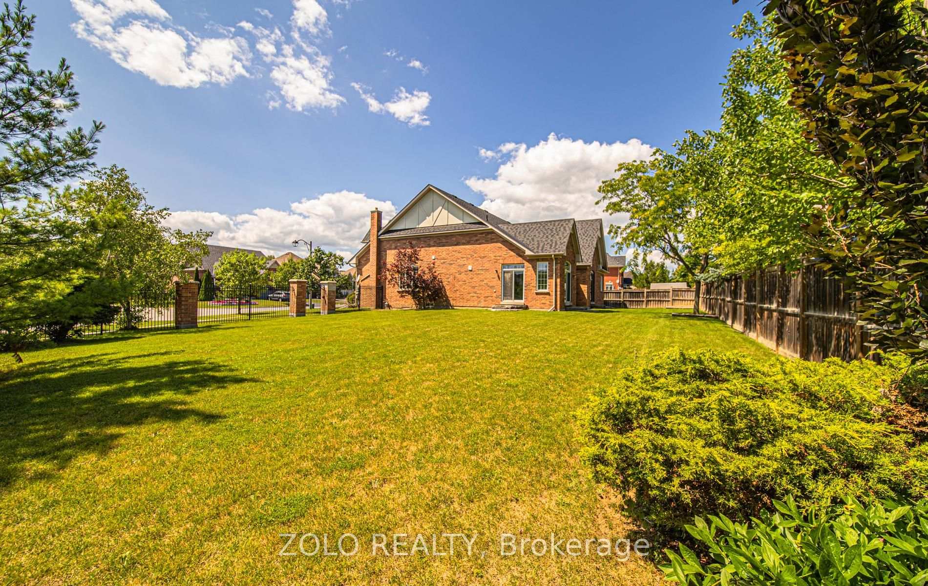 Photo 39 of 849 Hanmore Street, Oshawa, Pinecrest — HOMEH