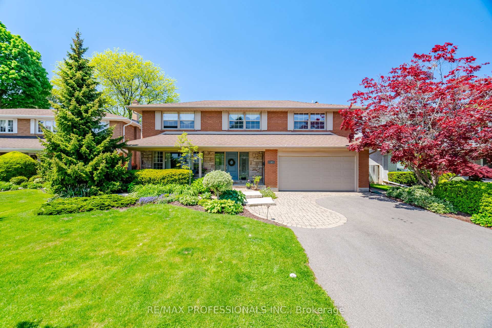 Photo 49 of 16 Cherry Post Crescent, Etobicoke, Markland Wood — HOMEH