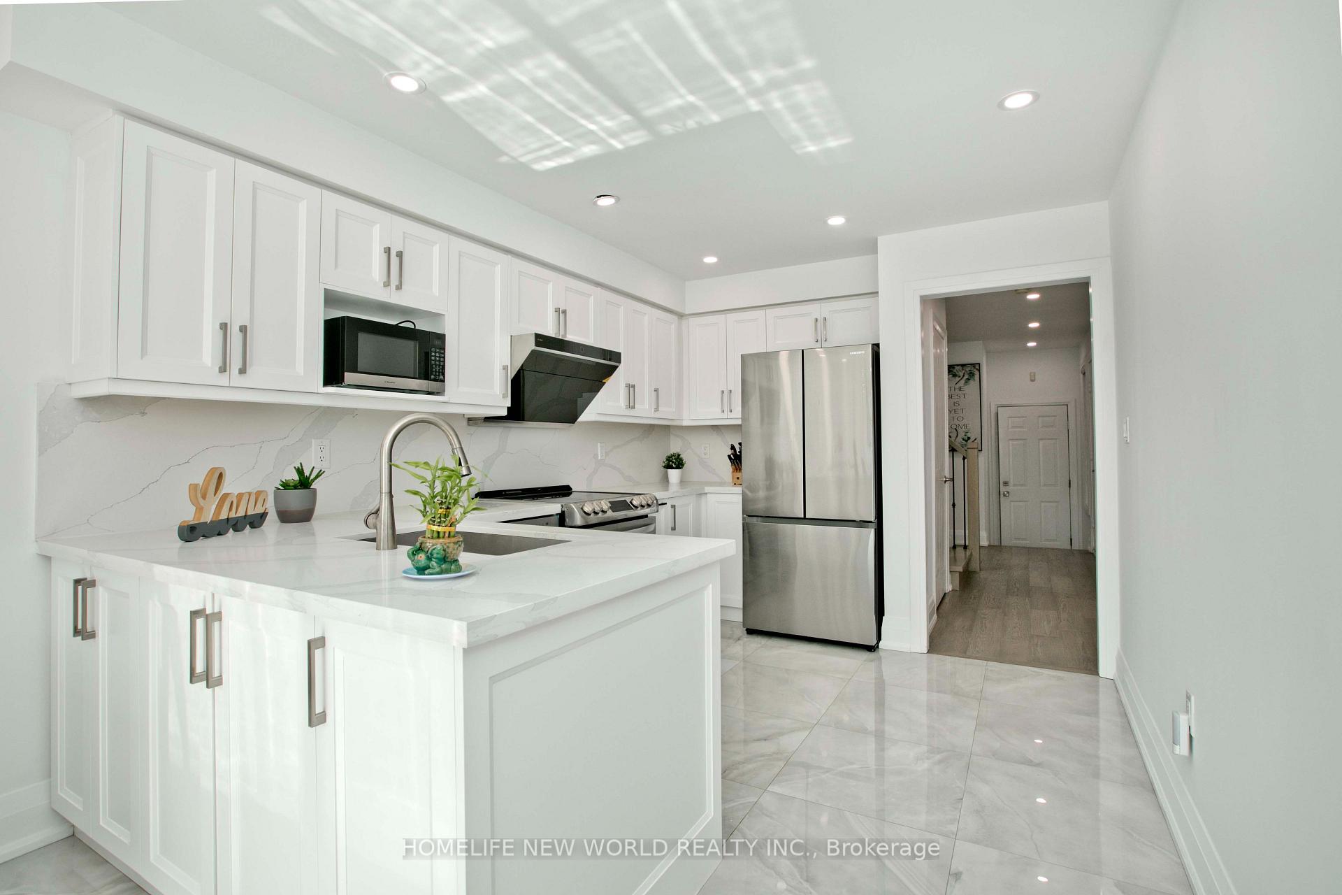 Photo 11 of 110 Cairncross Crescent, Markham, Milliken Mills East — HOMEH
