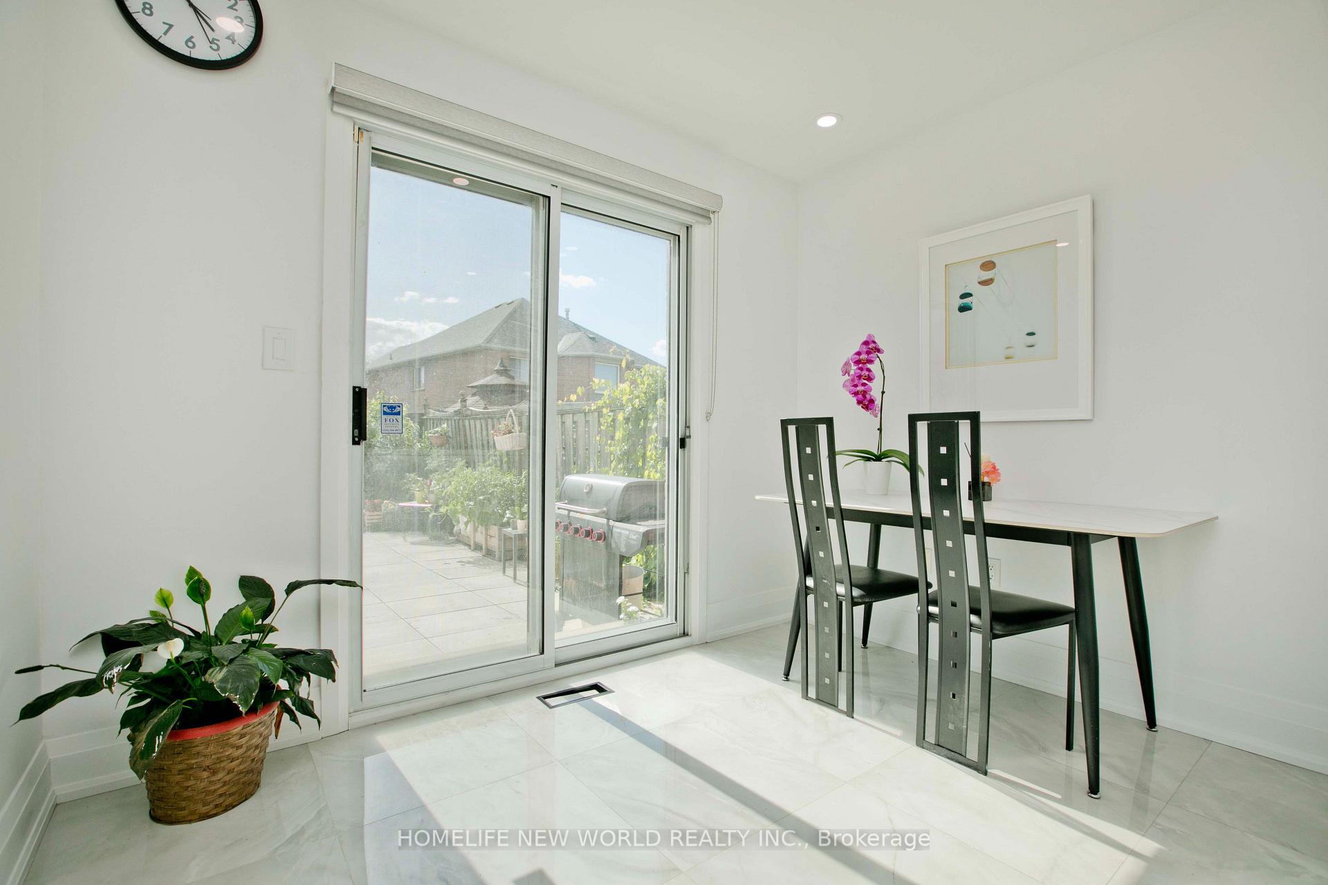 Photo 13 of 110 Cairncross Crescent, Markham, Milliken Mills East — HOMEH