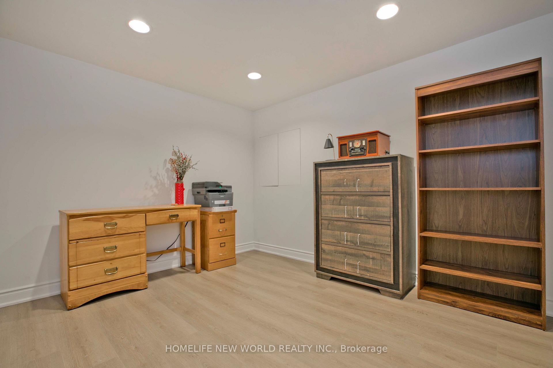Photo 25 of 110 Cairncross Crescent, Markham, Milliken Mills East — HOMEH