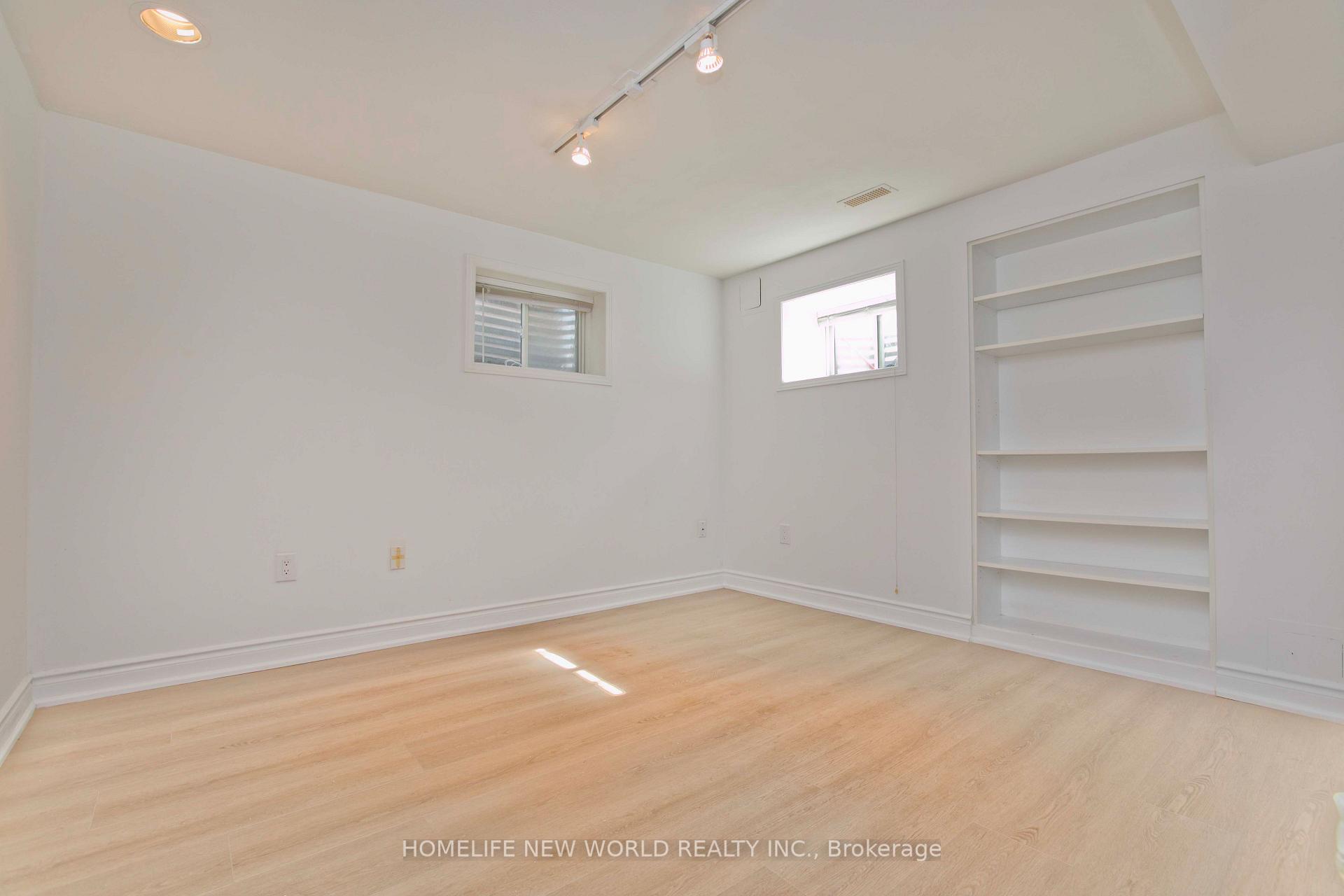 Photo 26 of 110 Cairncross Crescent, Markham, Milliken Mills East — HOMEH