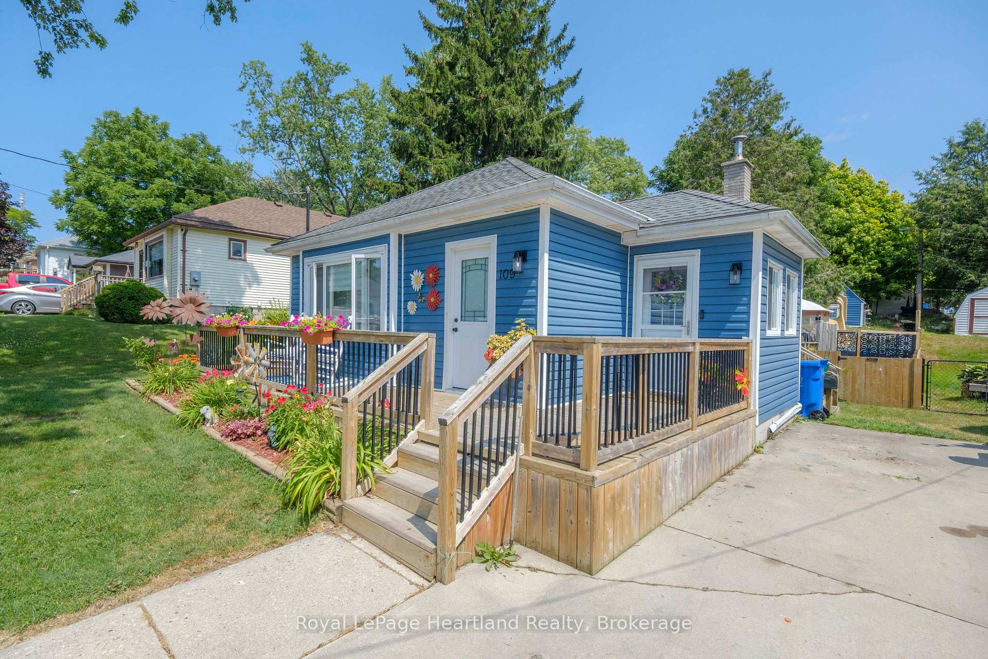 Photo 3 of 109 Carling Terrace, North Huron, Wingham — HOMEH