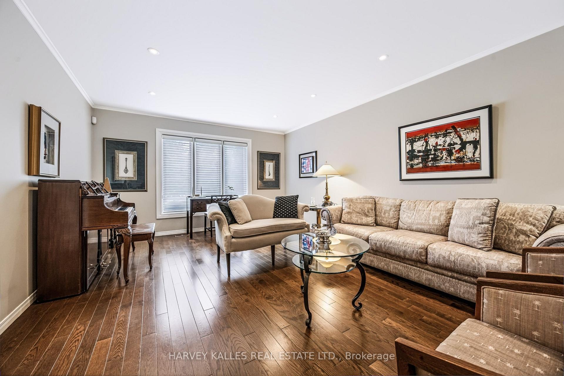 Photo 6 of 23 Pinnacle Road, North York, St. Andrew-Windfields — HOMEH