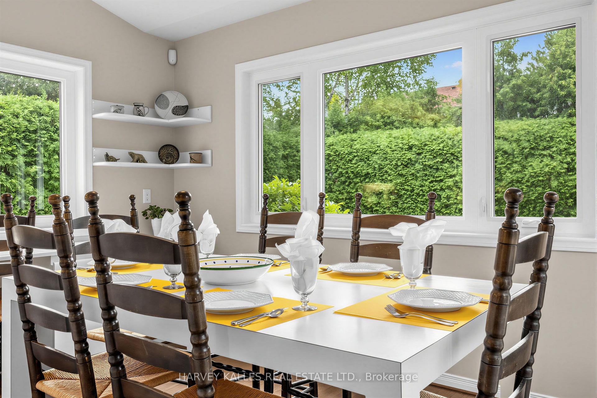 Photo 17 of 23 Pinnacle Road, North York, St. Andrew-Windfields — HOMEH